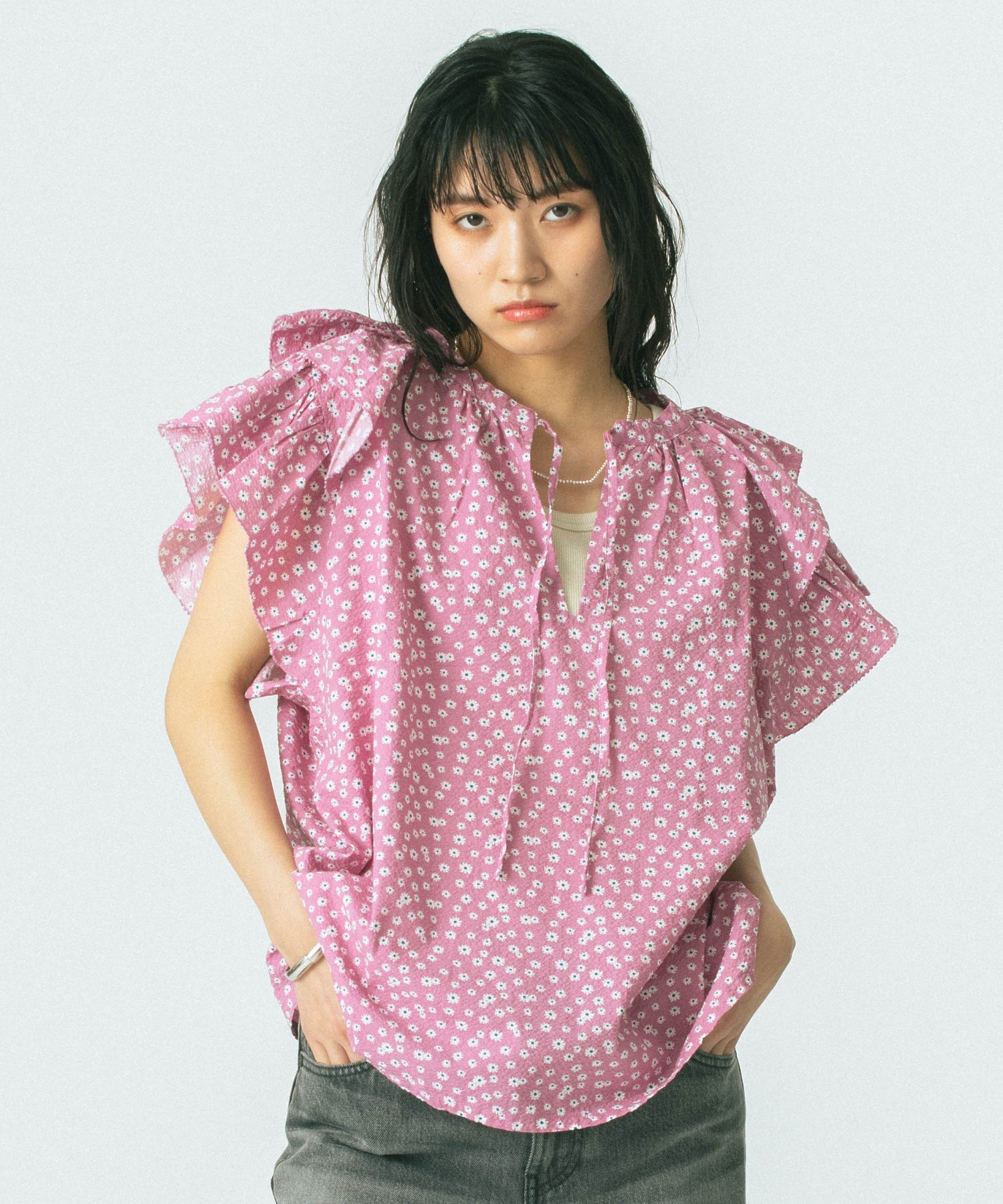 【WEB・一部店舗限定】SUCKER FRILL BLOUSE