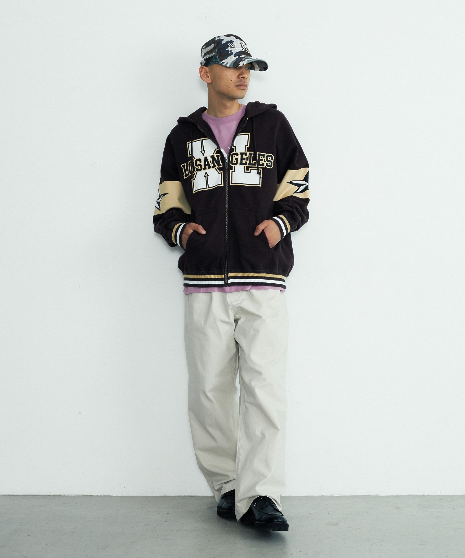 VARSITY ZIP HOODED SWEATSHIRT