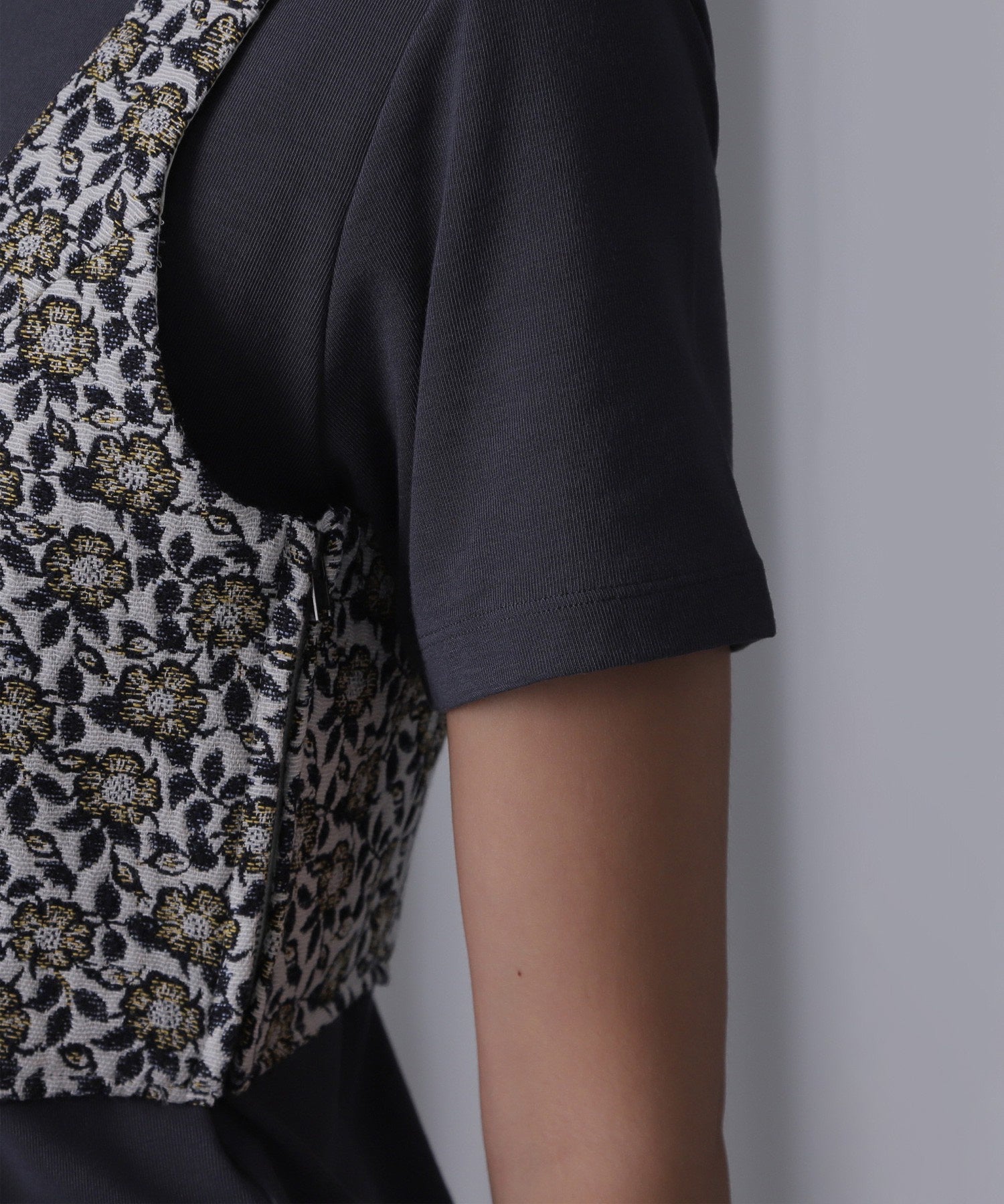 mici/フラワージャカードビスチェ