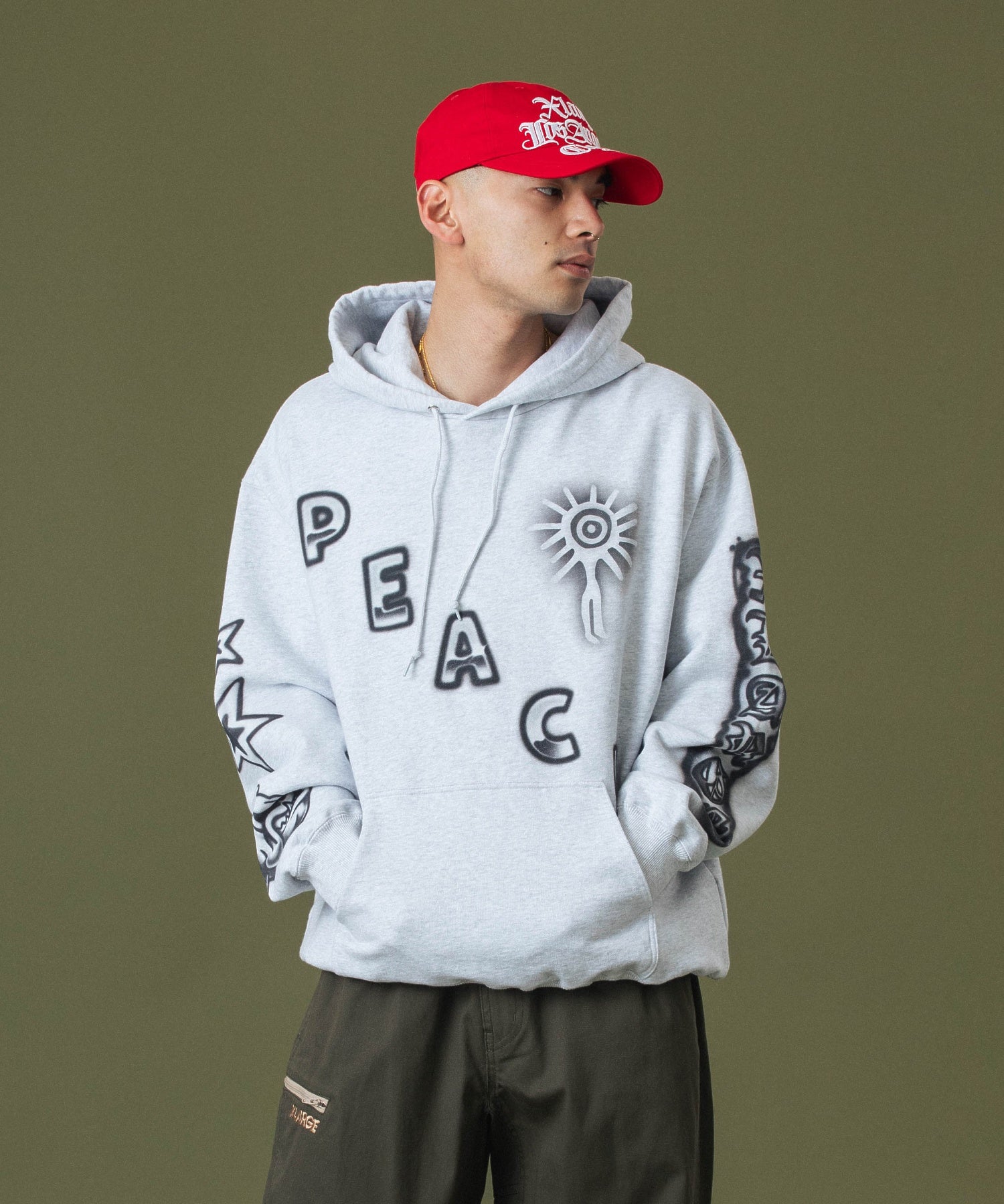 MODEL 身長172cm / 着用サイズ：Lサイズ