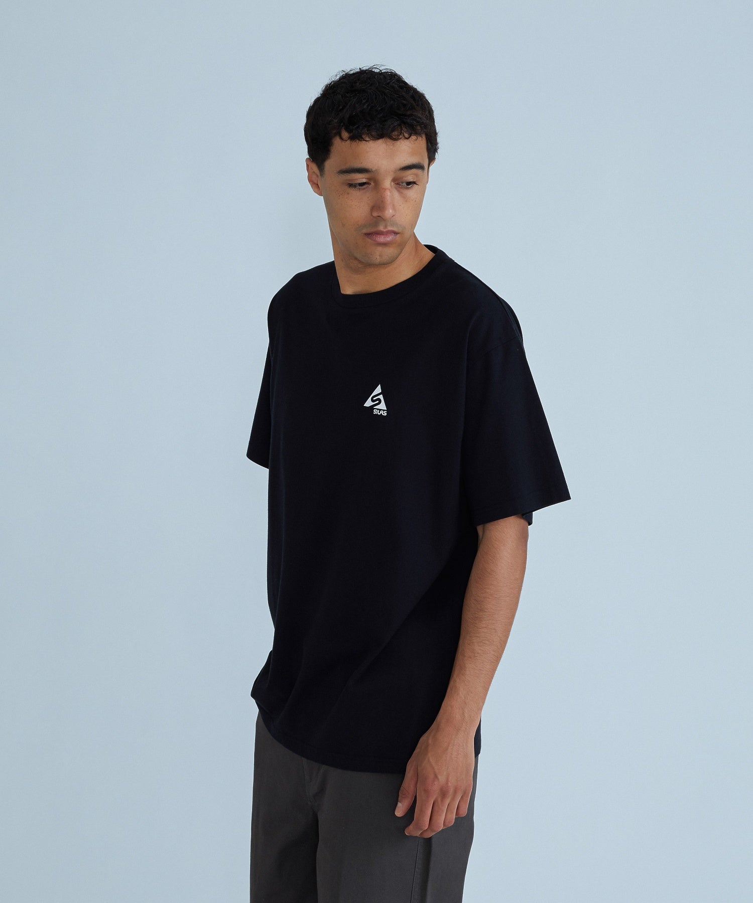 TRIANGLE S/S TEE