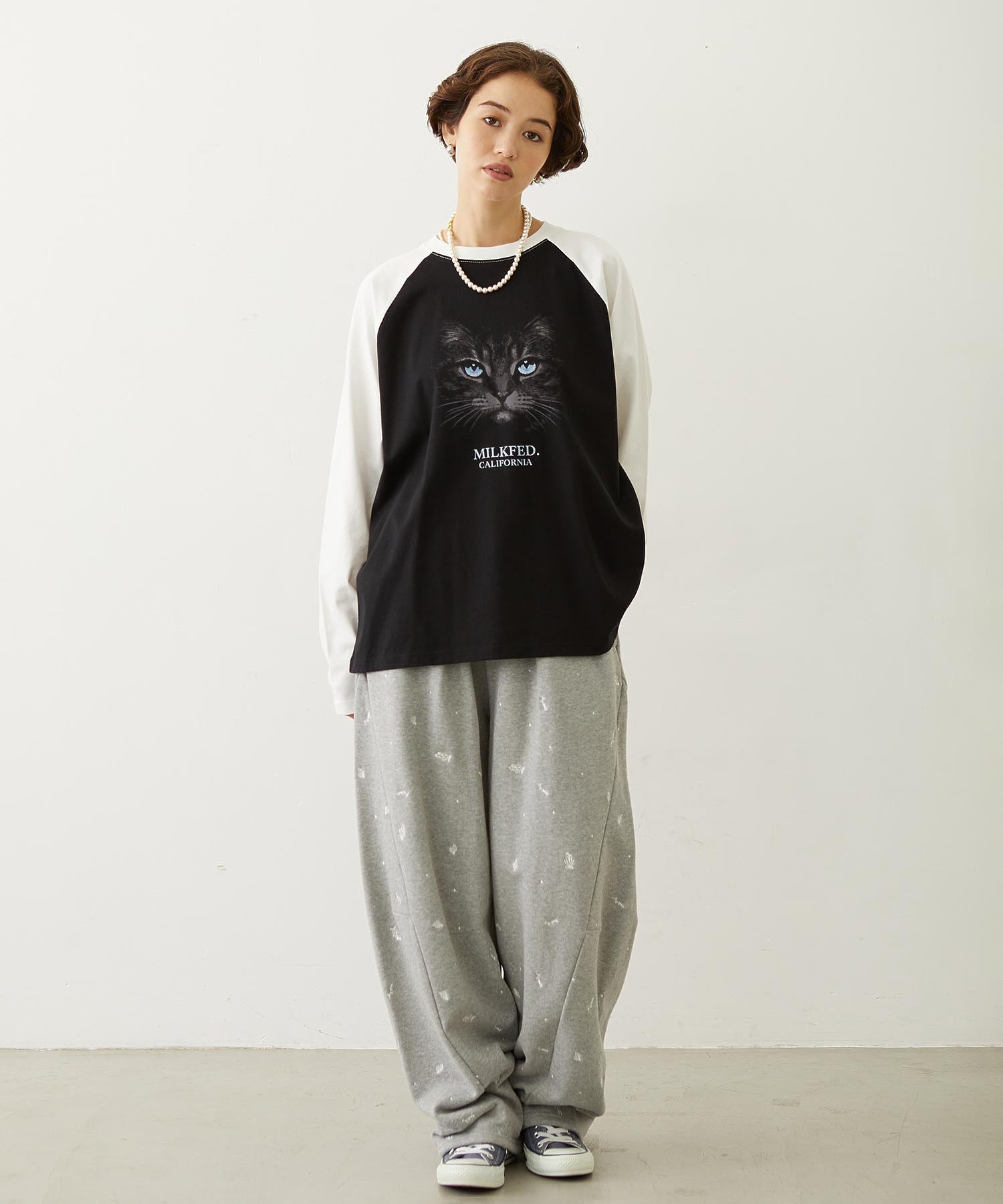EMBROIDERED ROSE SWEAT WIDE PANTS