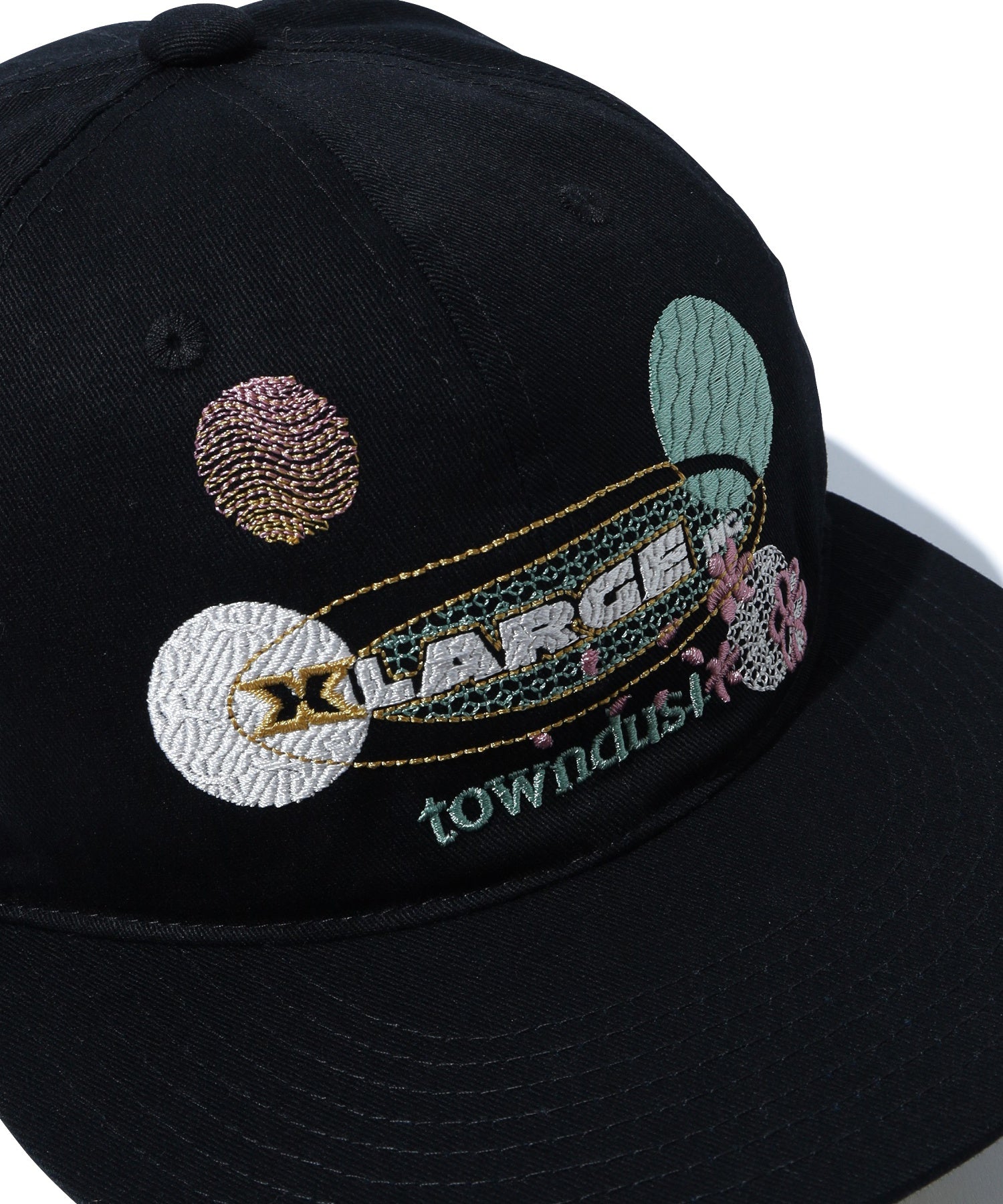 XLARGE×towndust OVAL LOGO CAP