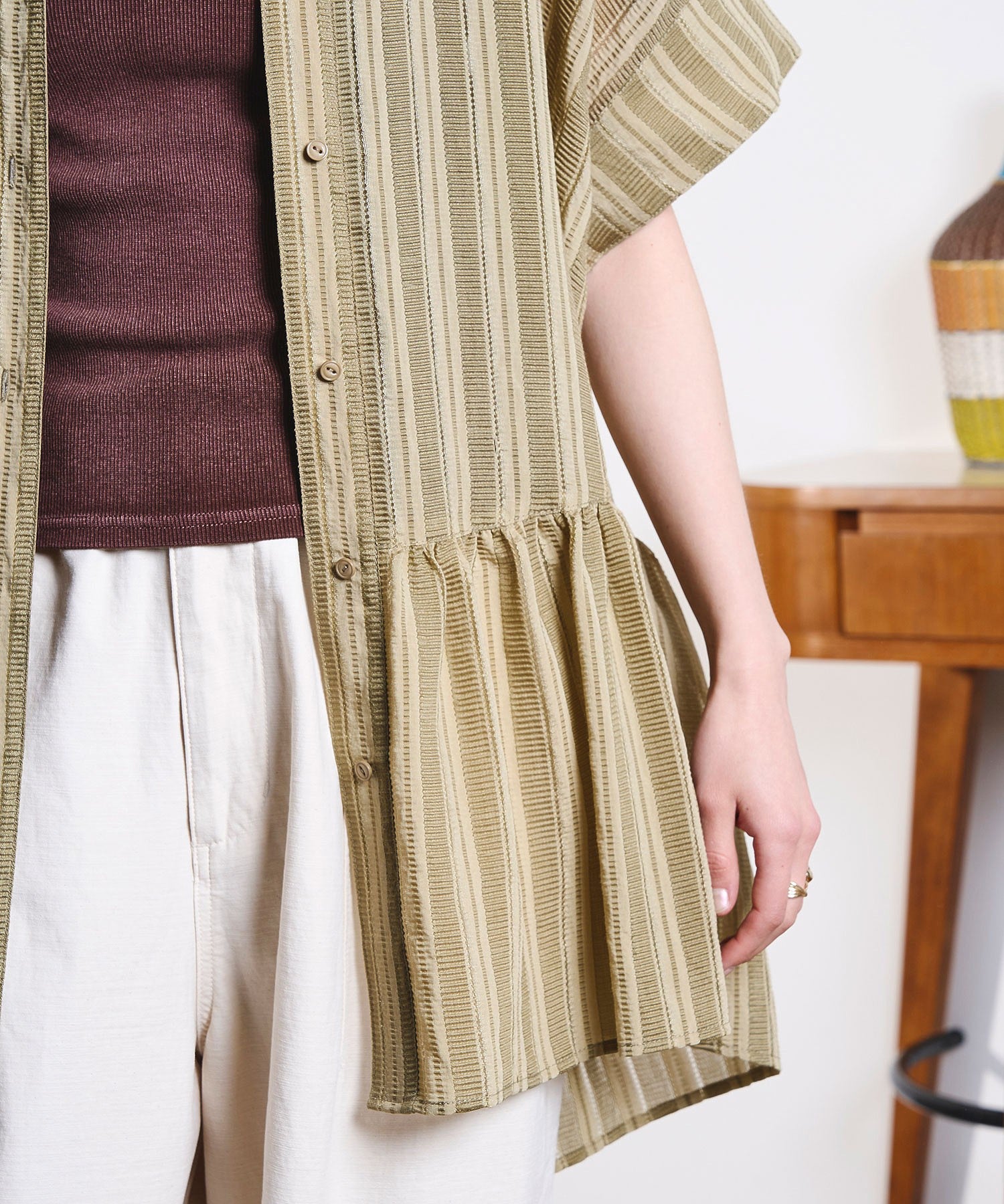 GENE HEAVENS/TIERED HEM S/S SHIRT