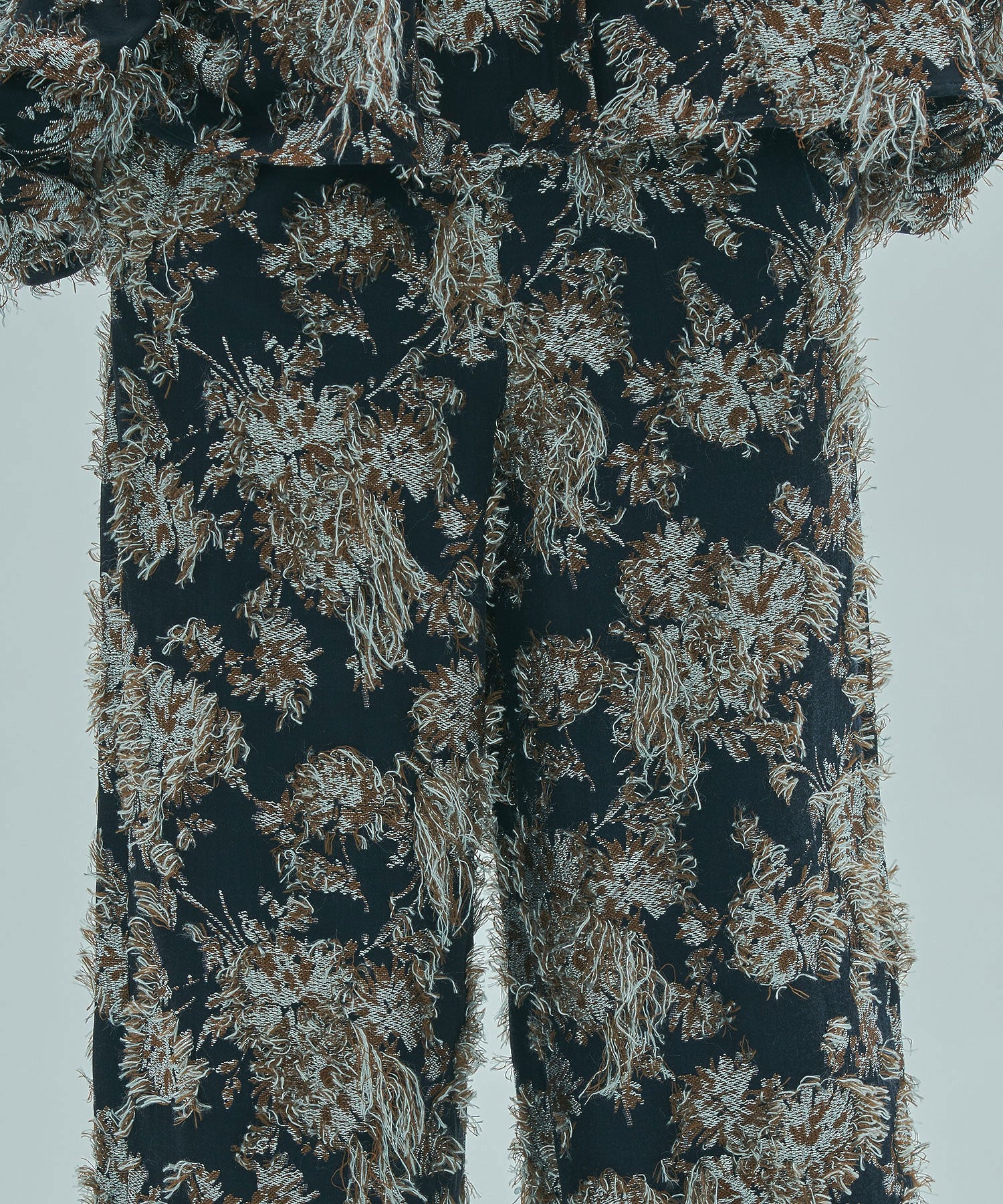mag.by c/FLOWER JACQUARD PANTS