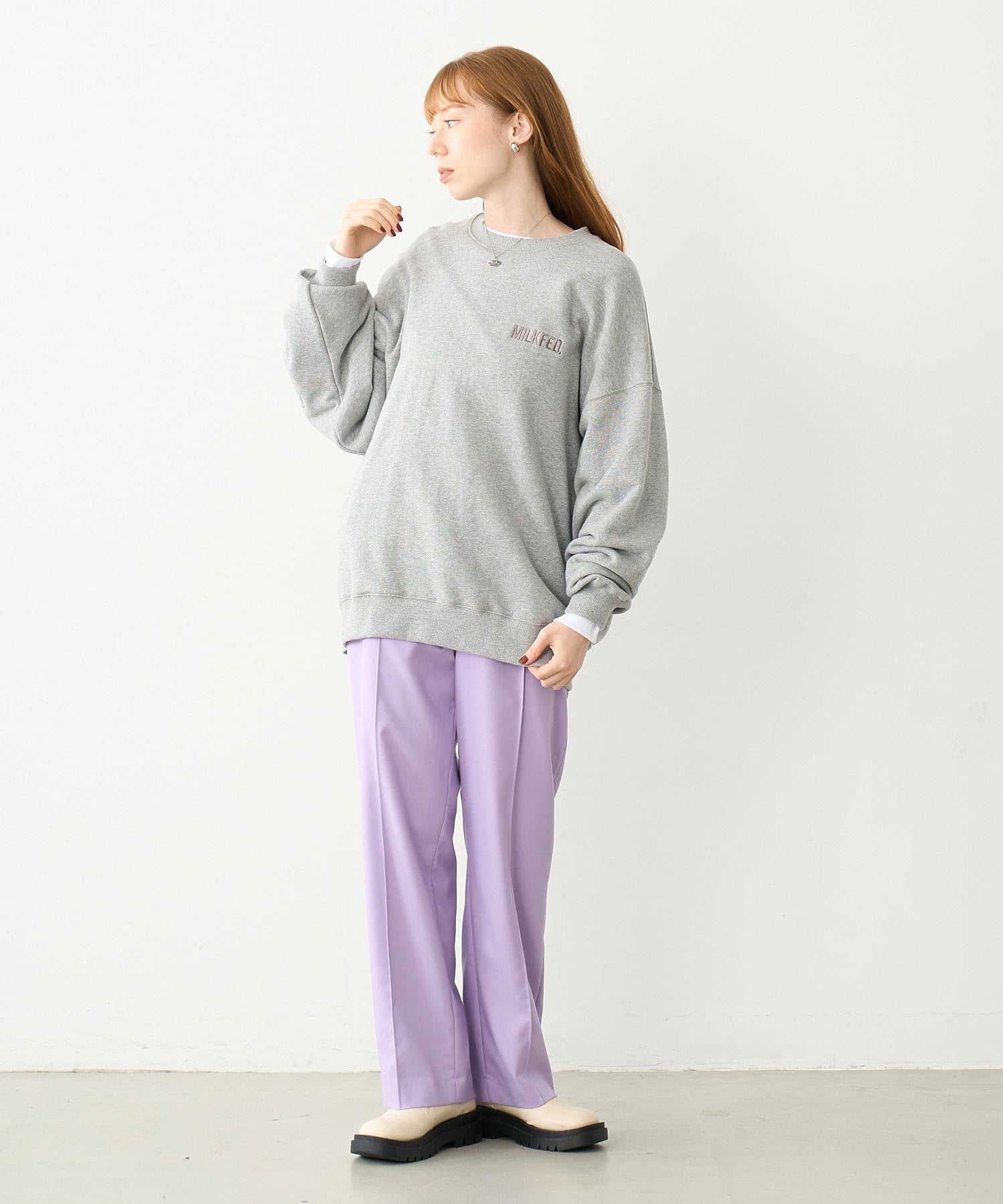 FLOWER PATCHED ELBOW SWEAT TOP