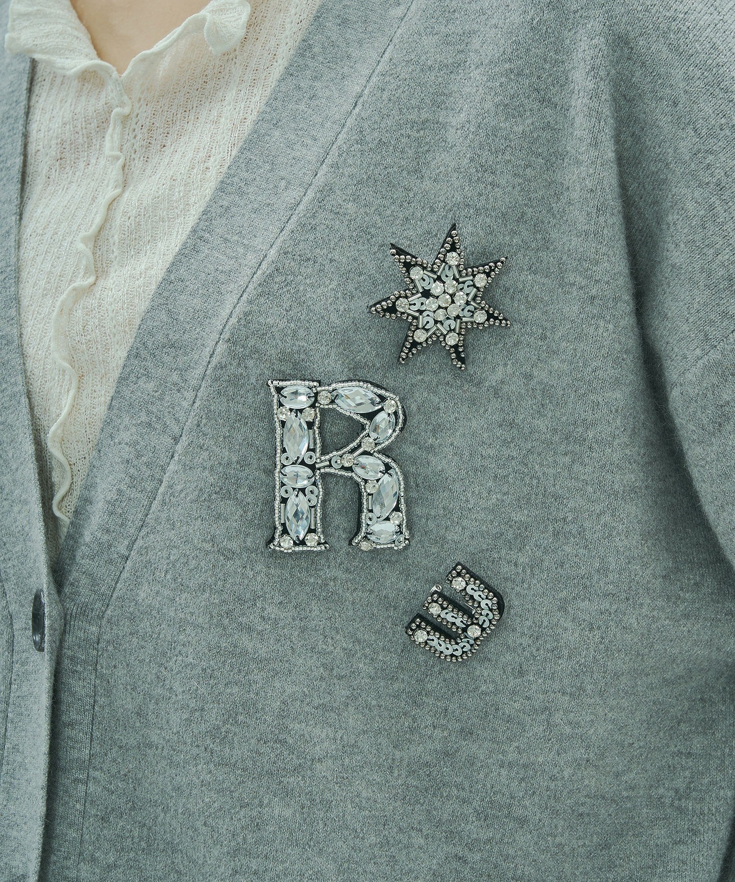 BIJOU BROOCH CARDIGAN