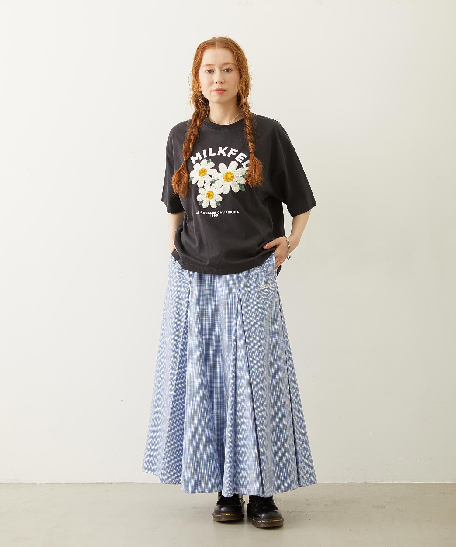 FLOWER SAGARA EMBROIDERY WIDE S/S TEE