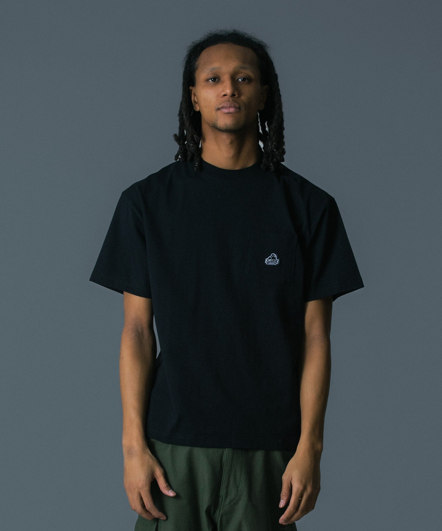 MODEL 身長185cm / 着用サイズ：Lサイズ