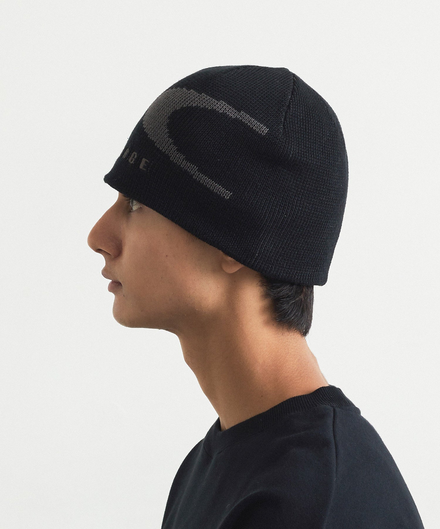 X LOGO BEANIE