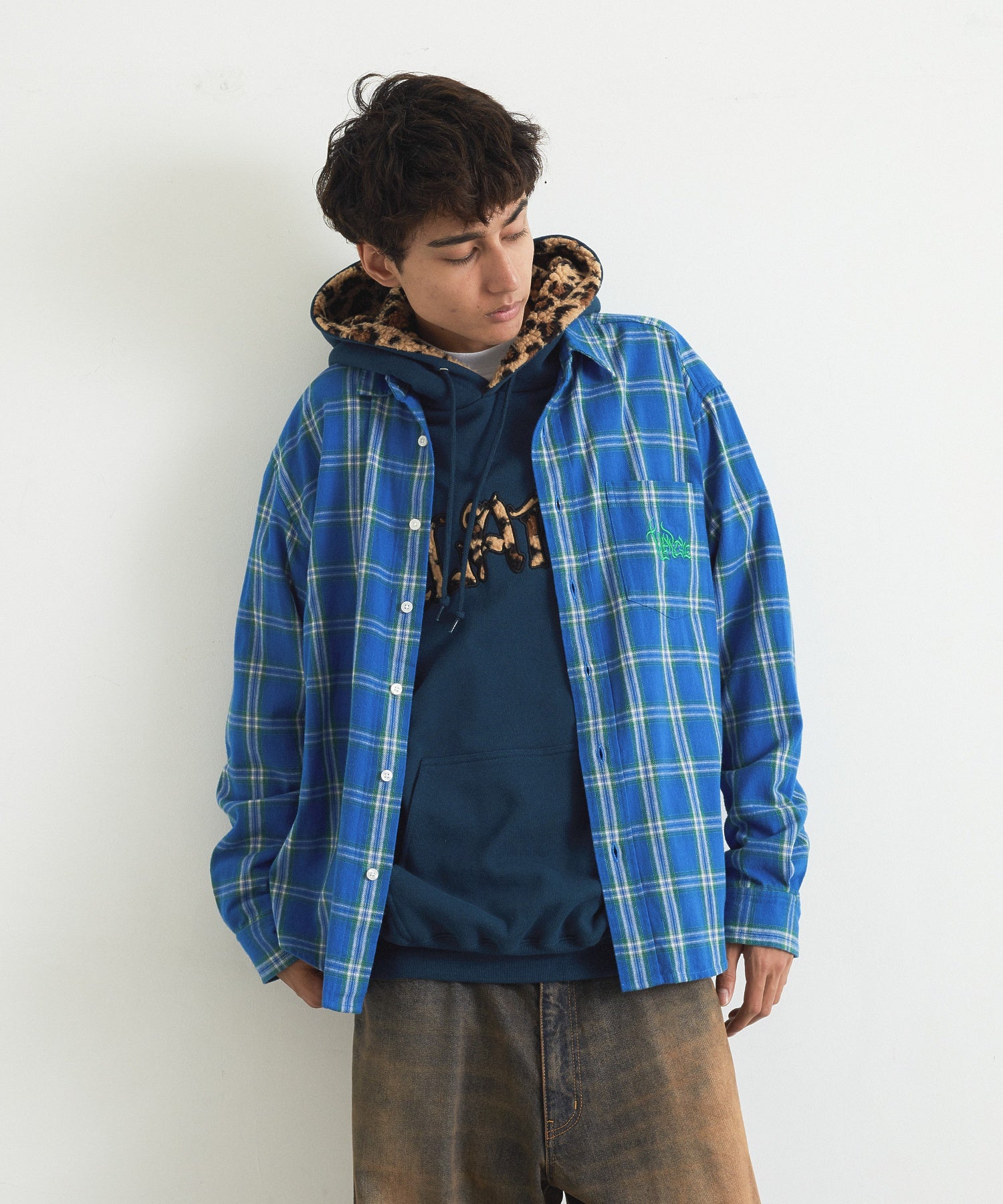 MODEL身長：183cm / 着用サイズ：Lサイズ