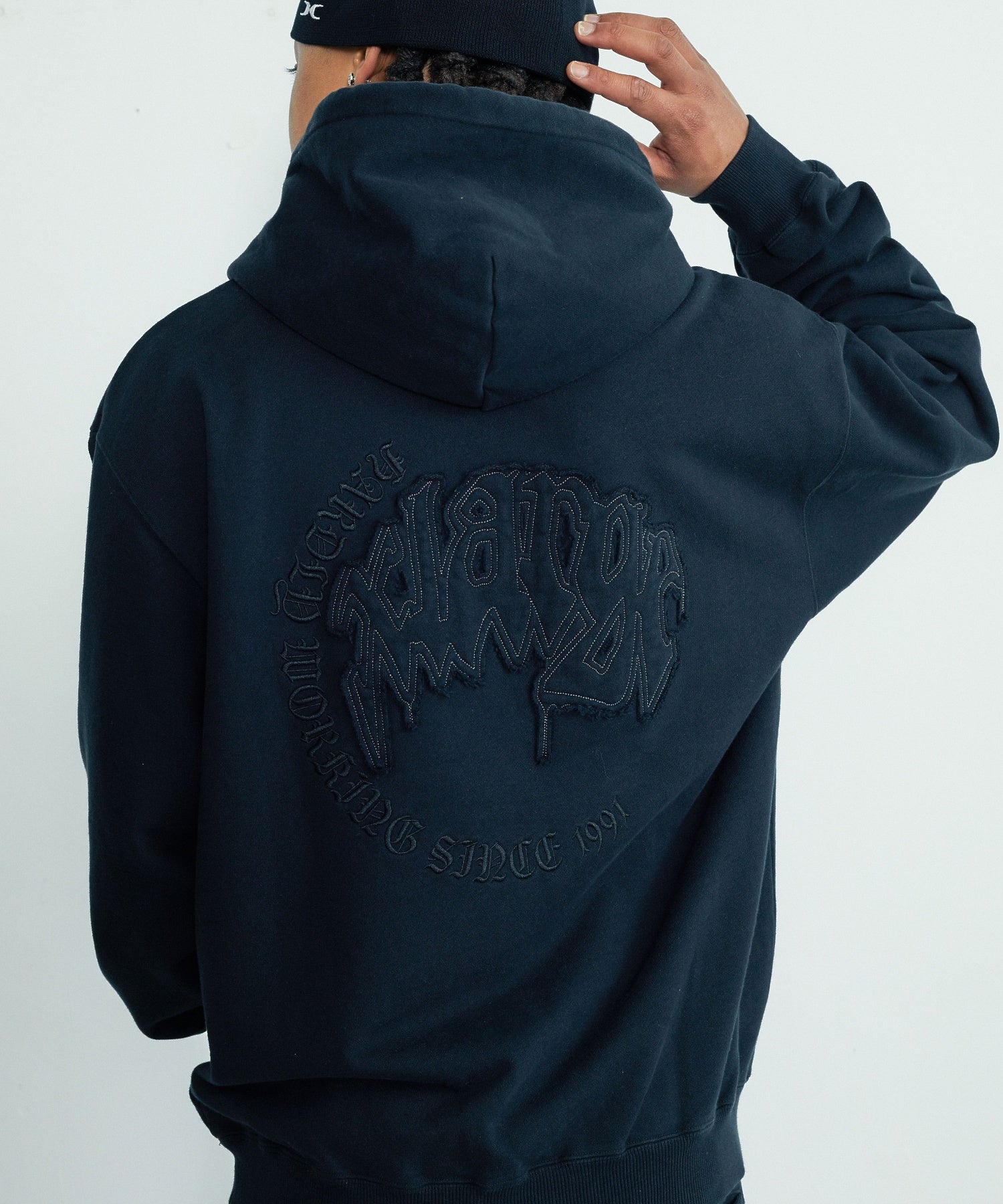 HW PULLOVER HOODED SWEATSHIRT