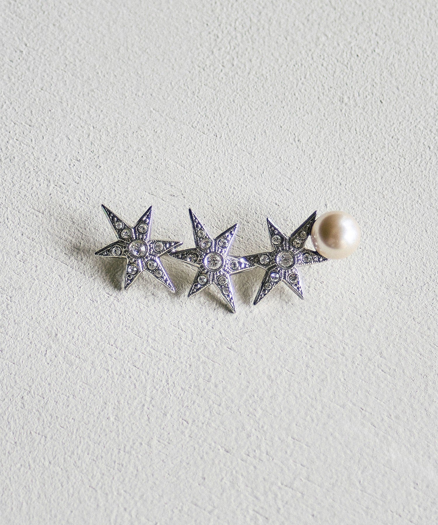 ADER.bijoux/STAR PEARL BROOCH