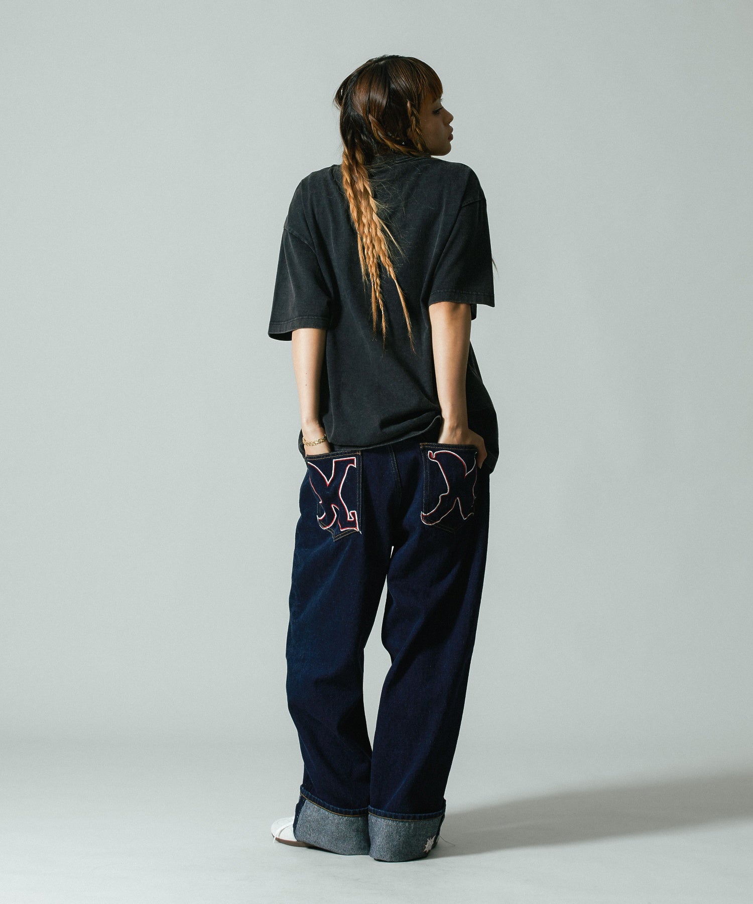 EMBROIDERED DENIM PANTS