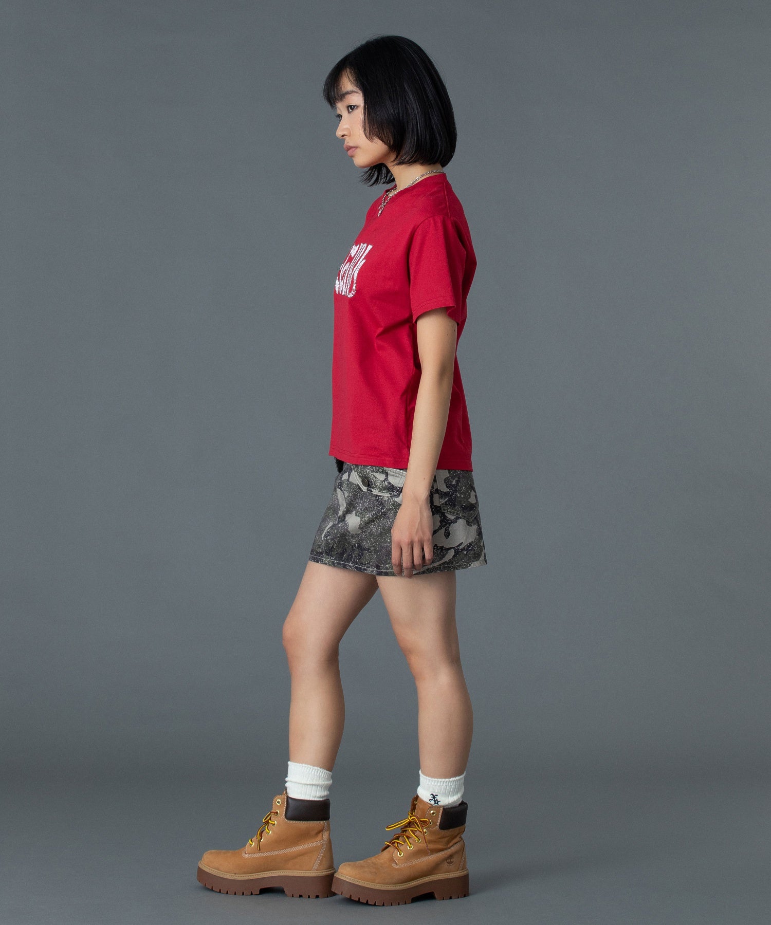 STUDDED LOGO S/S TEE