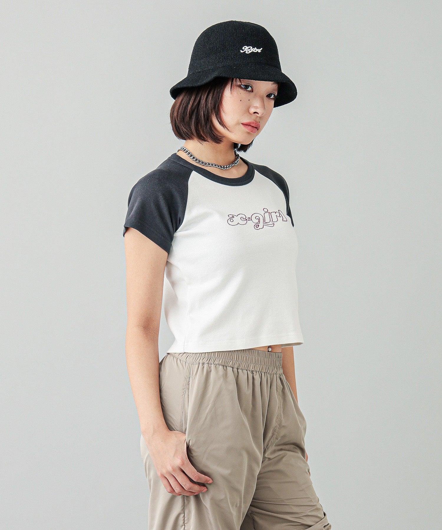 LOGO BUCKET HAT