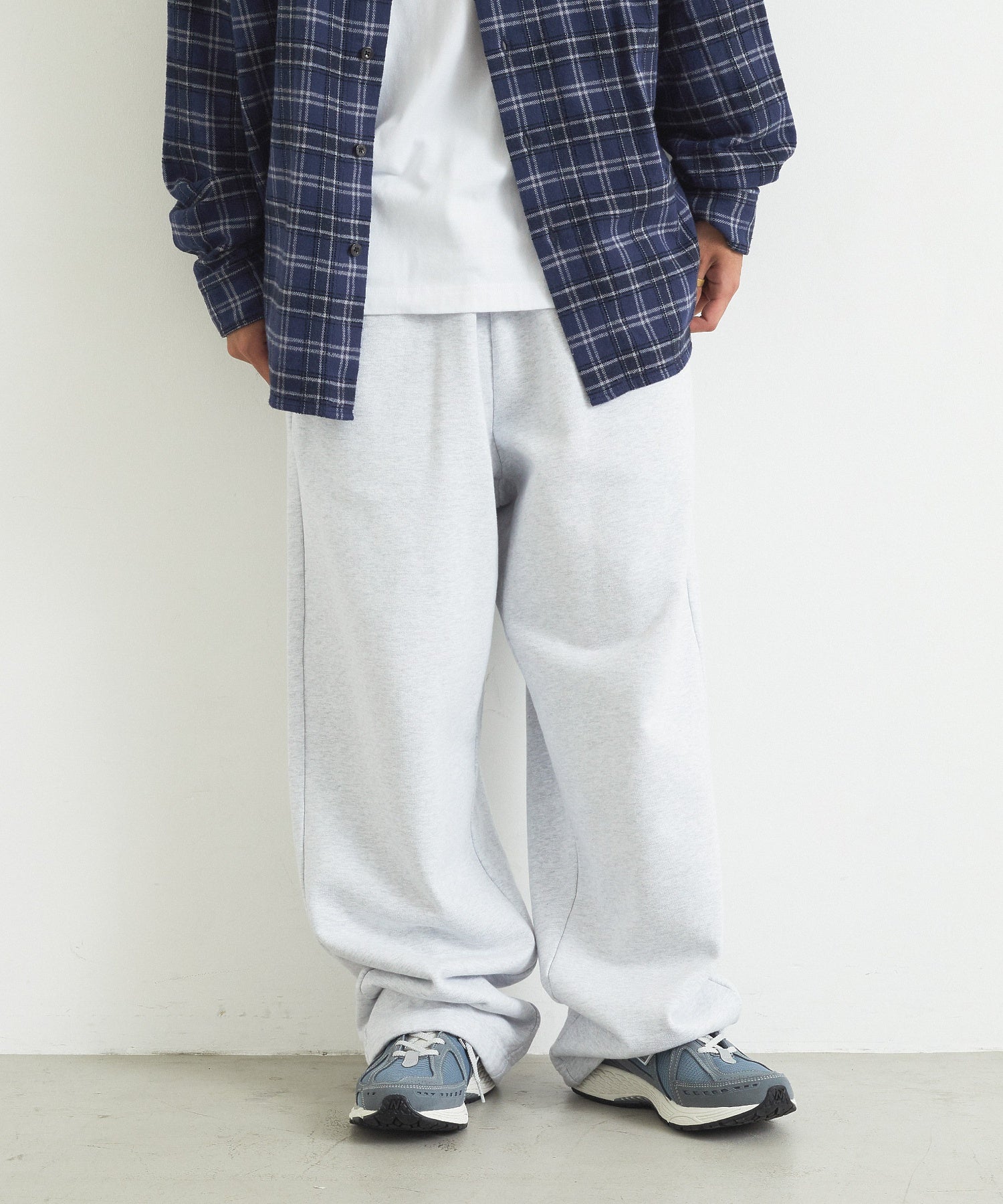MODEL身長：172cm / 着用サイズ：Lサイズ