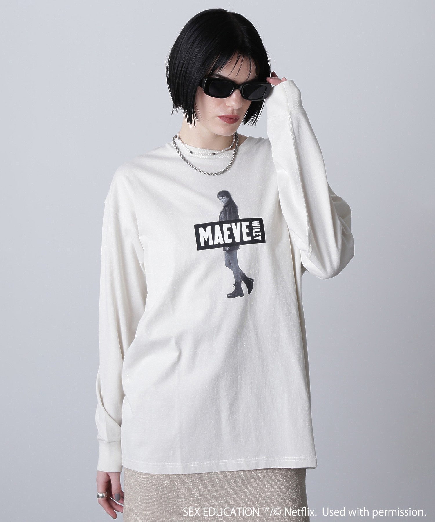 Netflix Series ‘SEX EDUCATION’ × ROSE BUD/MAEVE BOX LOGO TEE