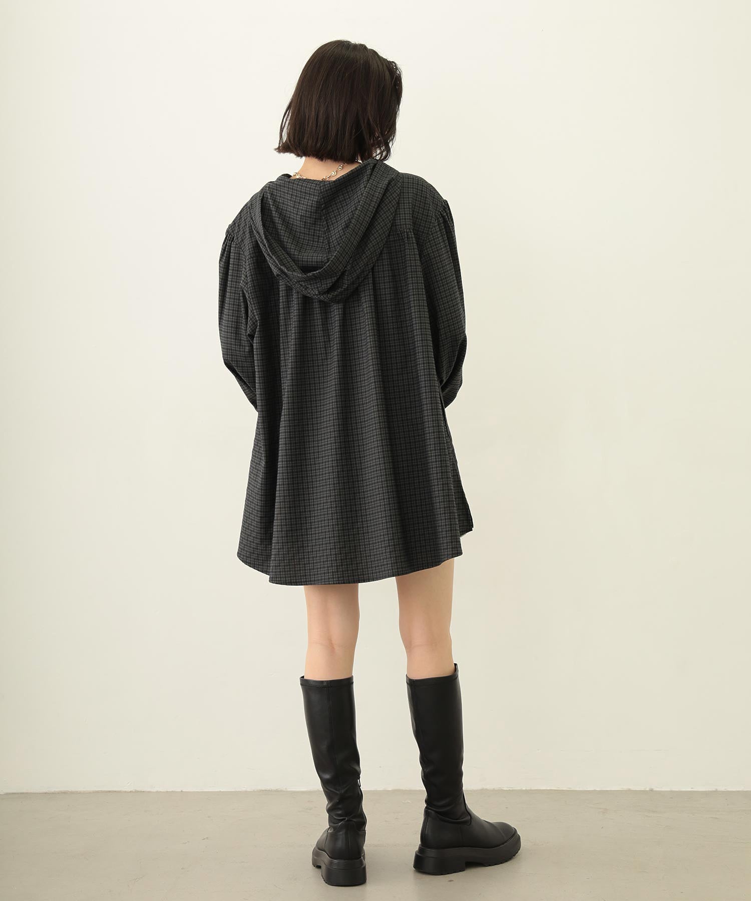 VOLUME SLEEVE HOODED BLOUSE