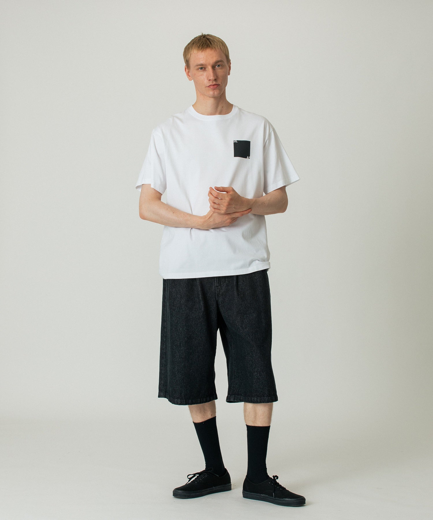 OUTLINE SQUARE S/S TEE
