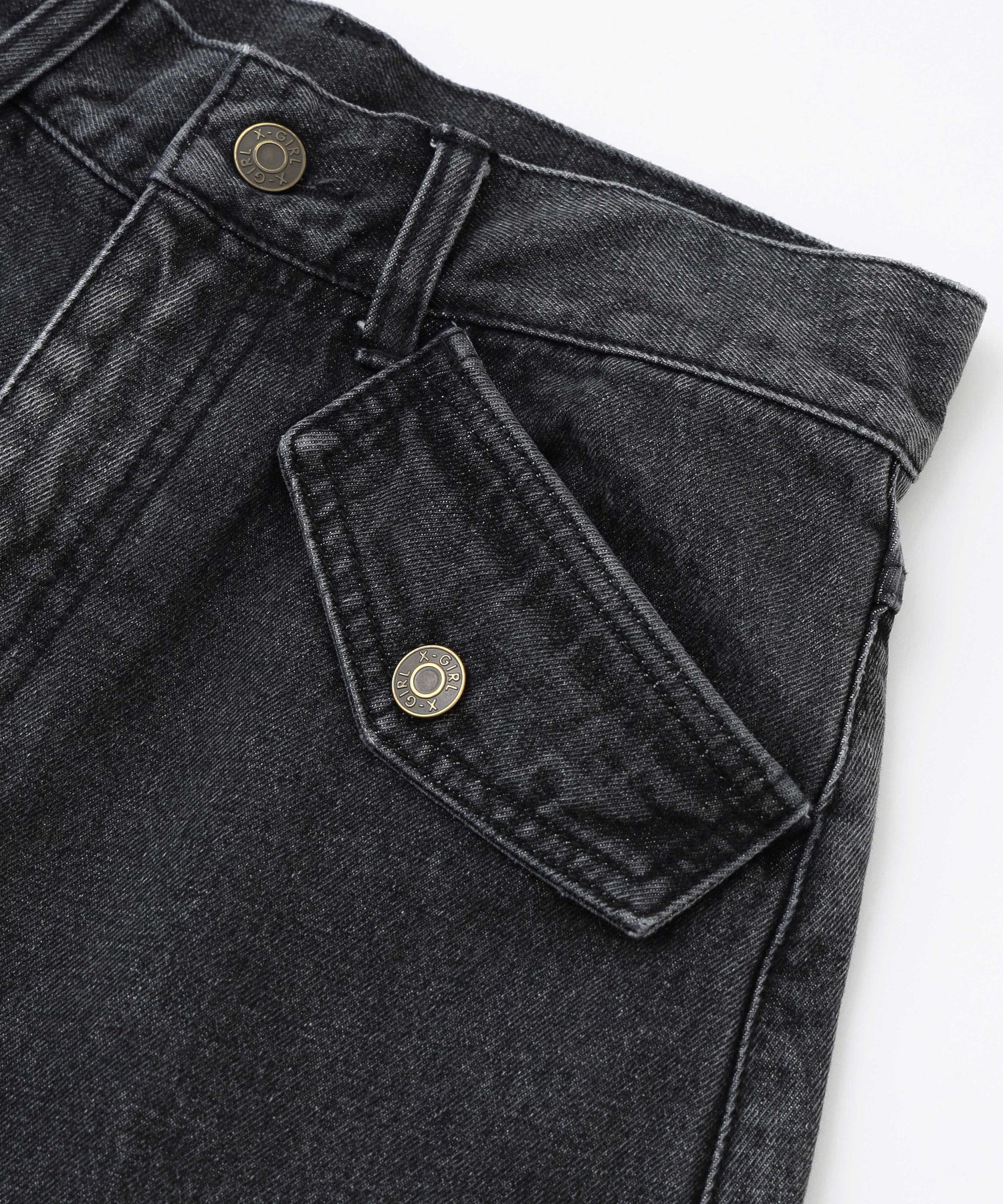 FLAP POCKET SHORTS