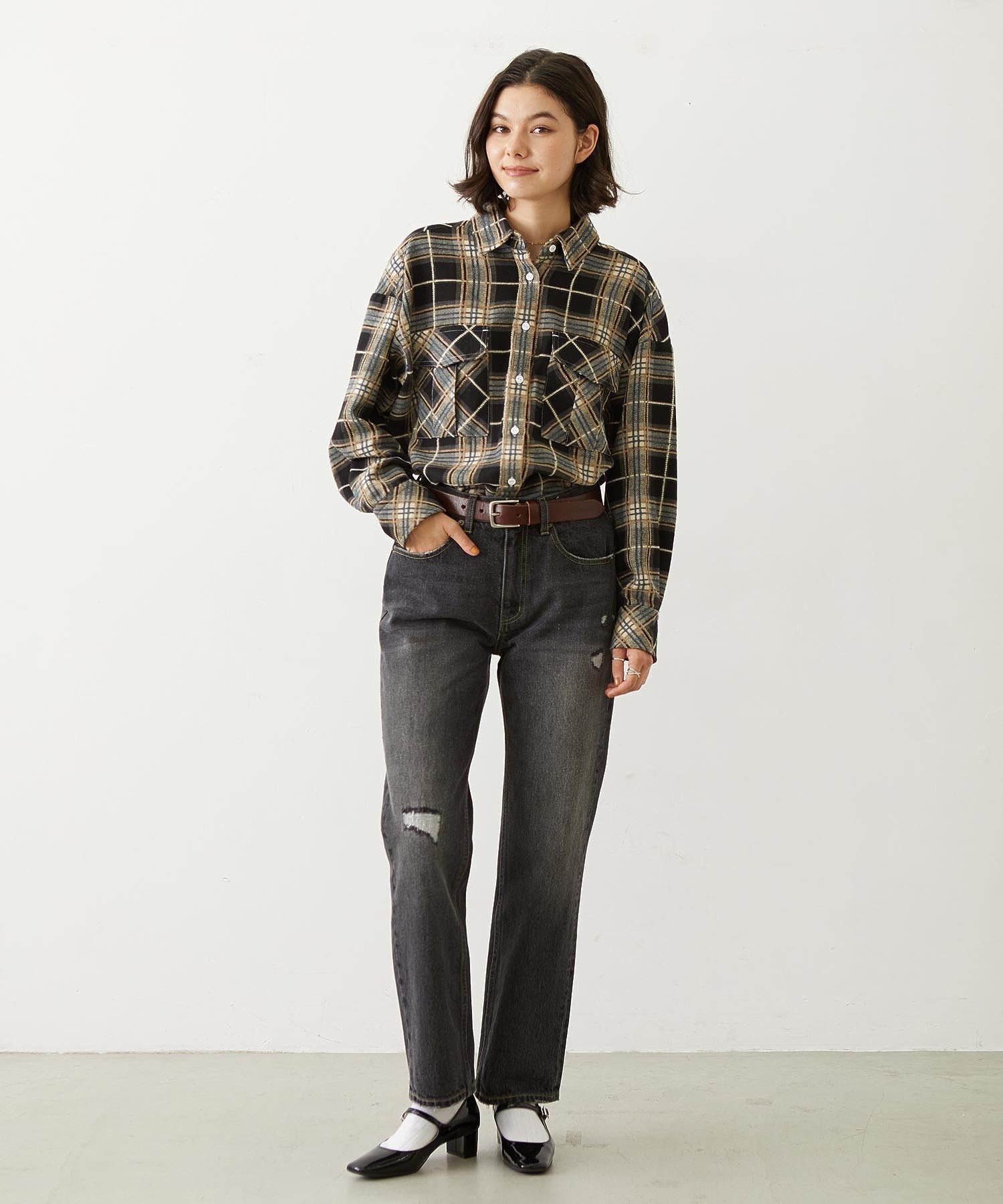 REPAIR DETAIL DENIM PANTS