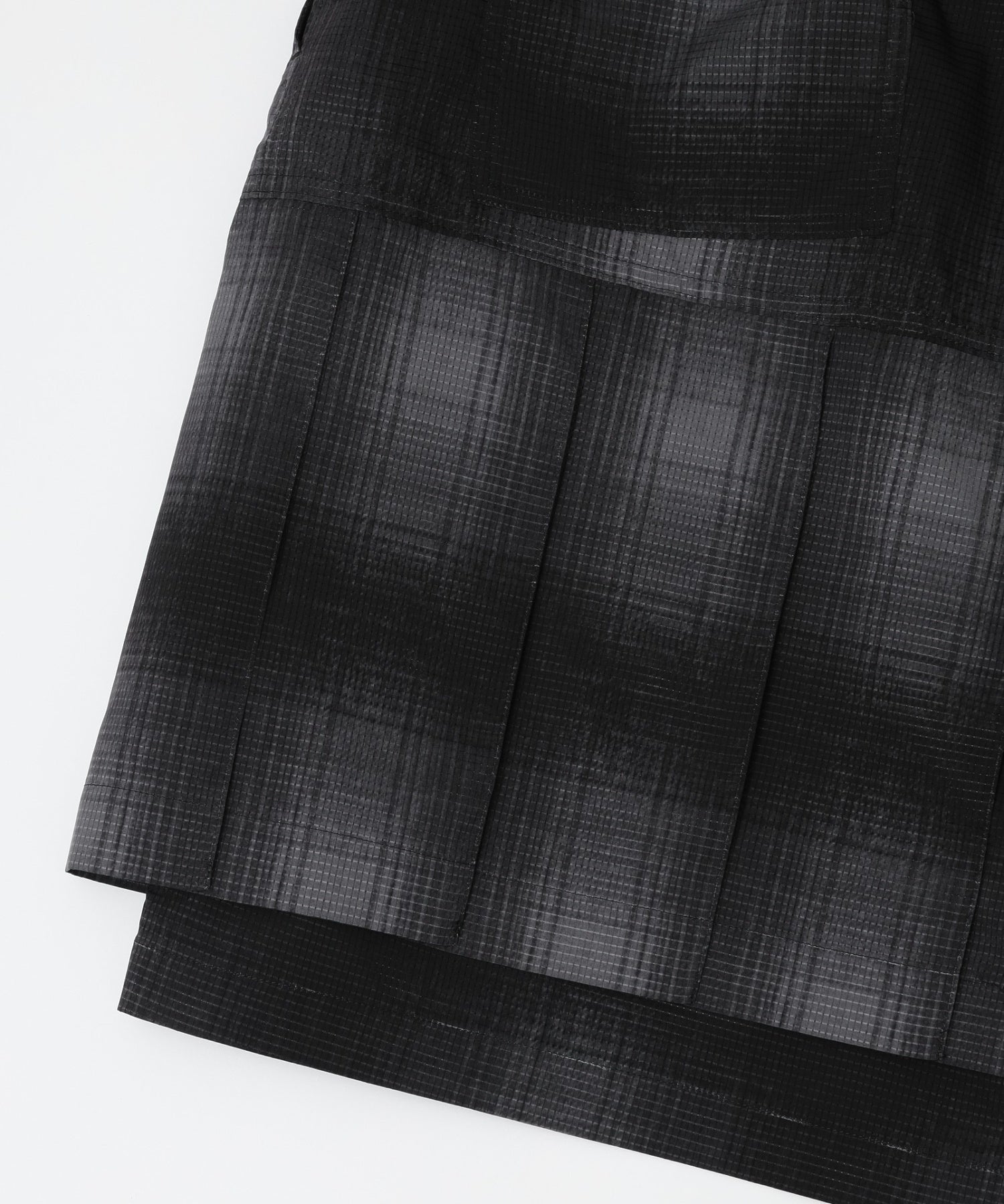 WHITE MOUNTAINEERING/ホワイトマウンテニアリング/OMBRE CHECK SKIRT PANTS WM2671415