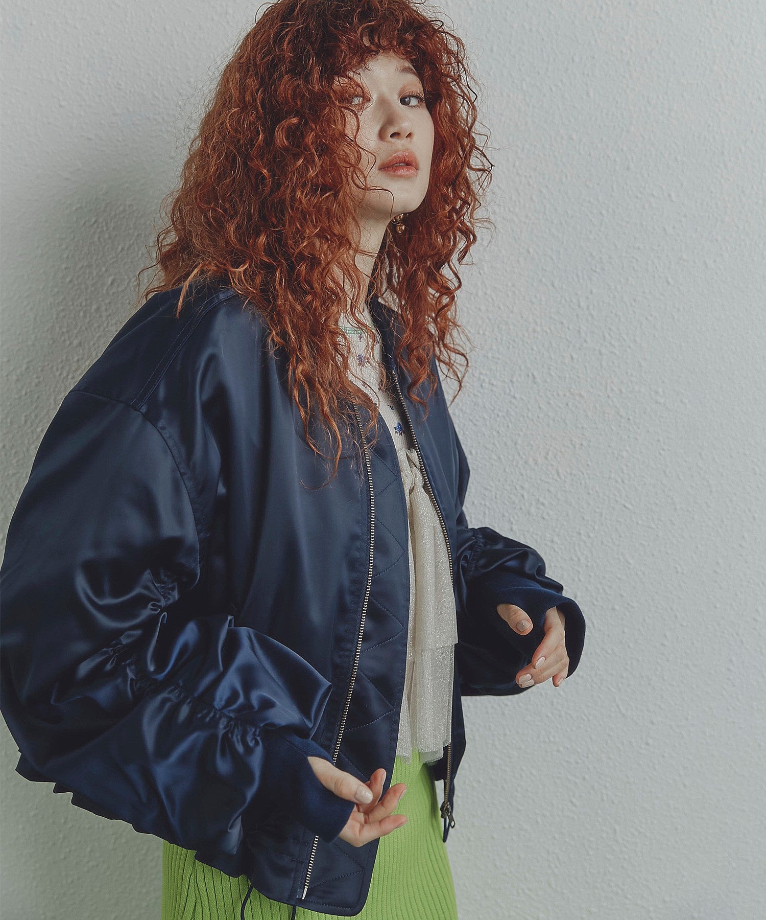 ギャザースリーブMA-1ブルゾン