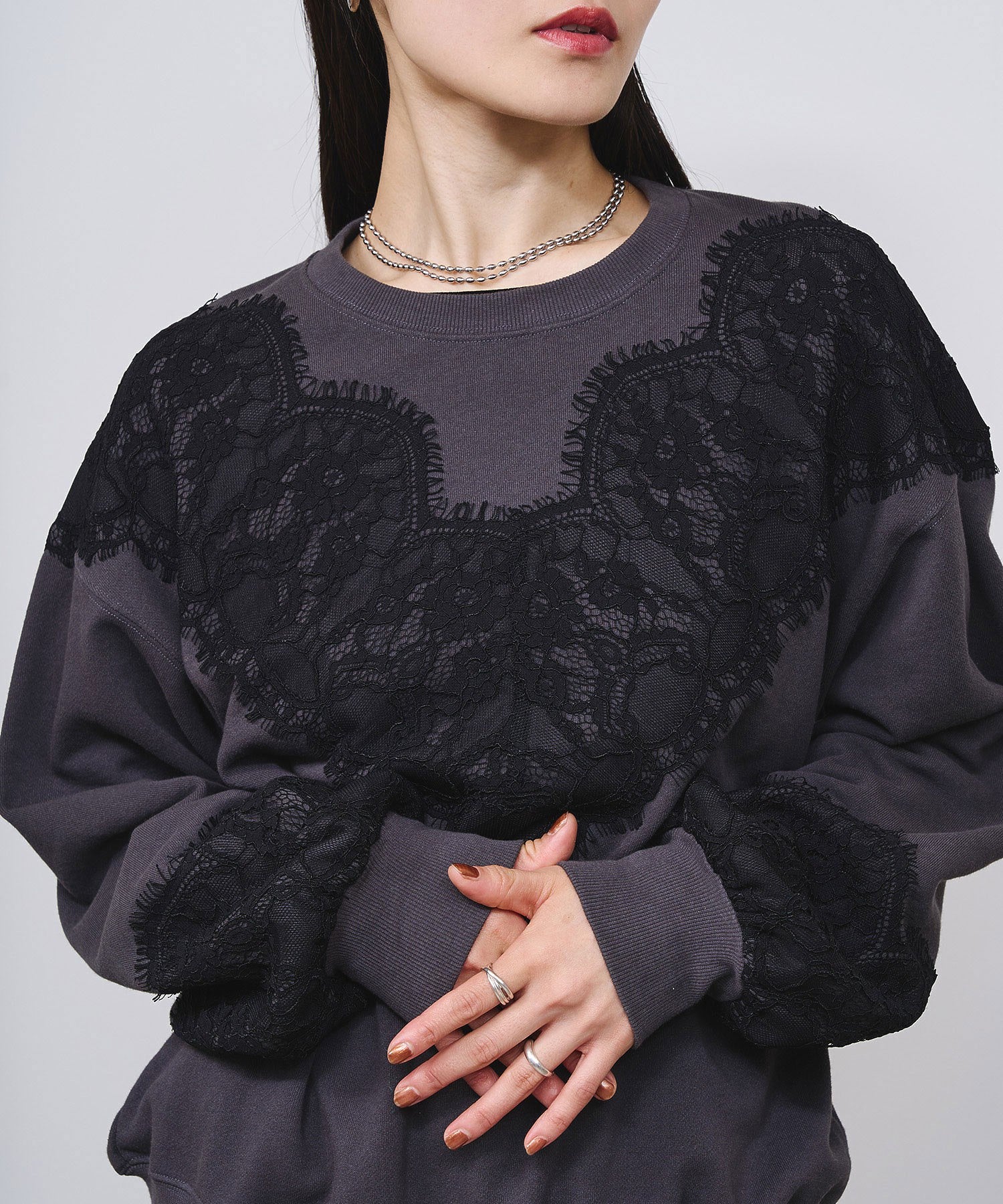 LACE SWEAT