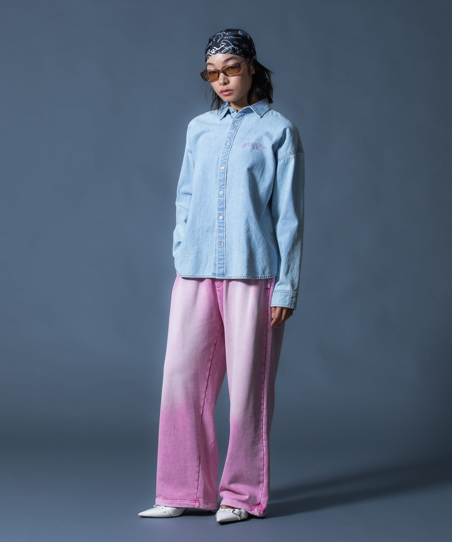 SCRIPT LOGO BLEACHED DENIM SHIRT