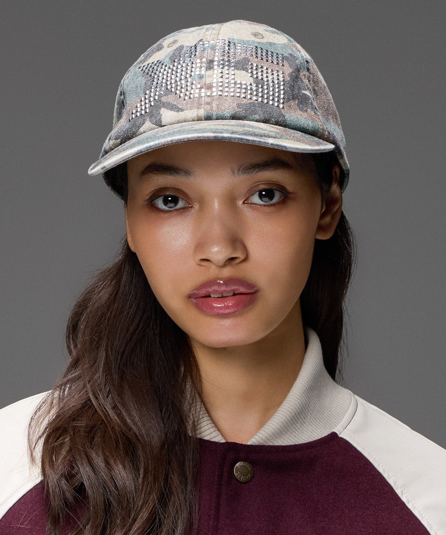 SQUARE STUDDED LOGO 6PANEL CAP