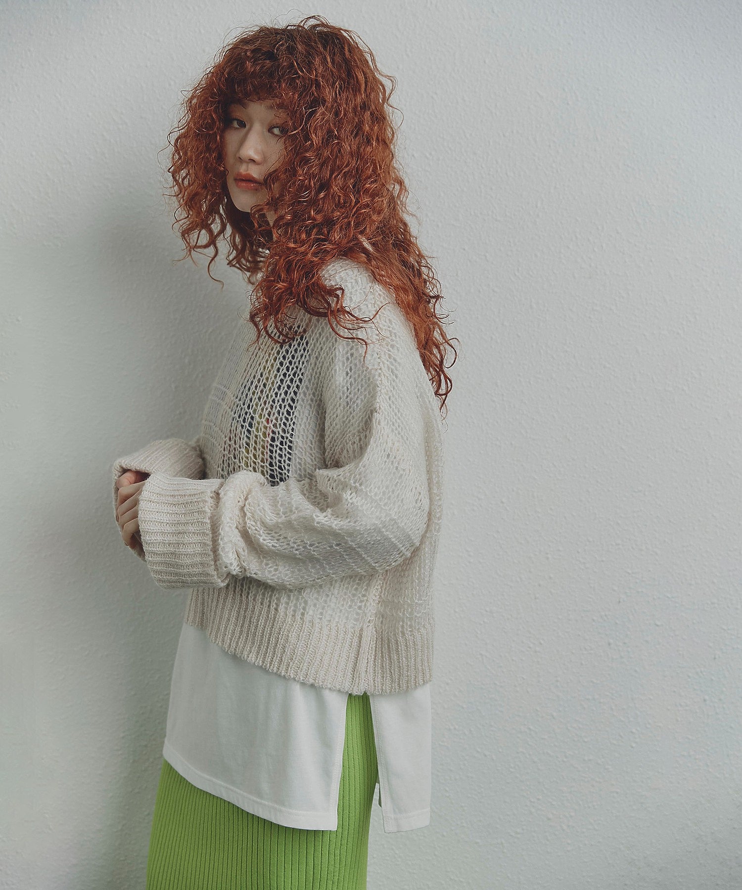 クロップドシアーニット