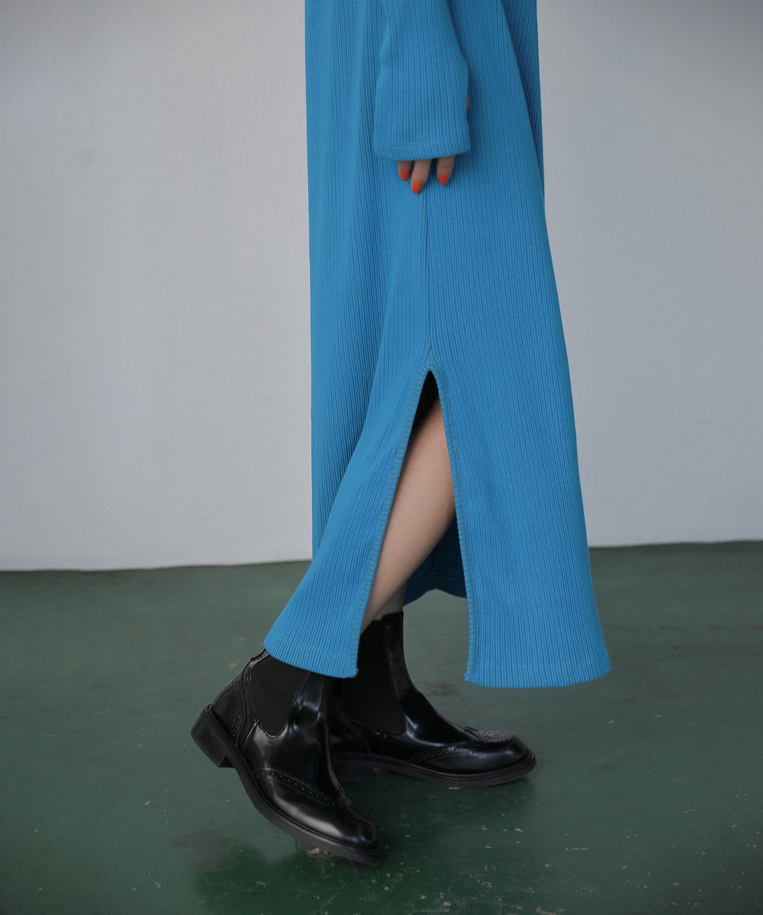 レイヤードリブニットワンピース