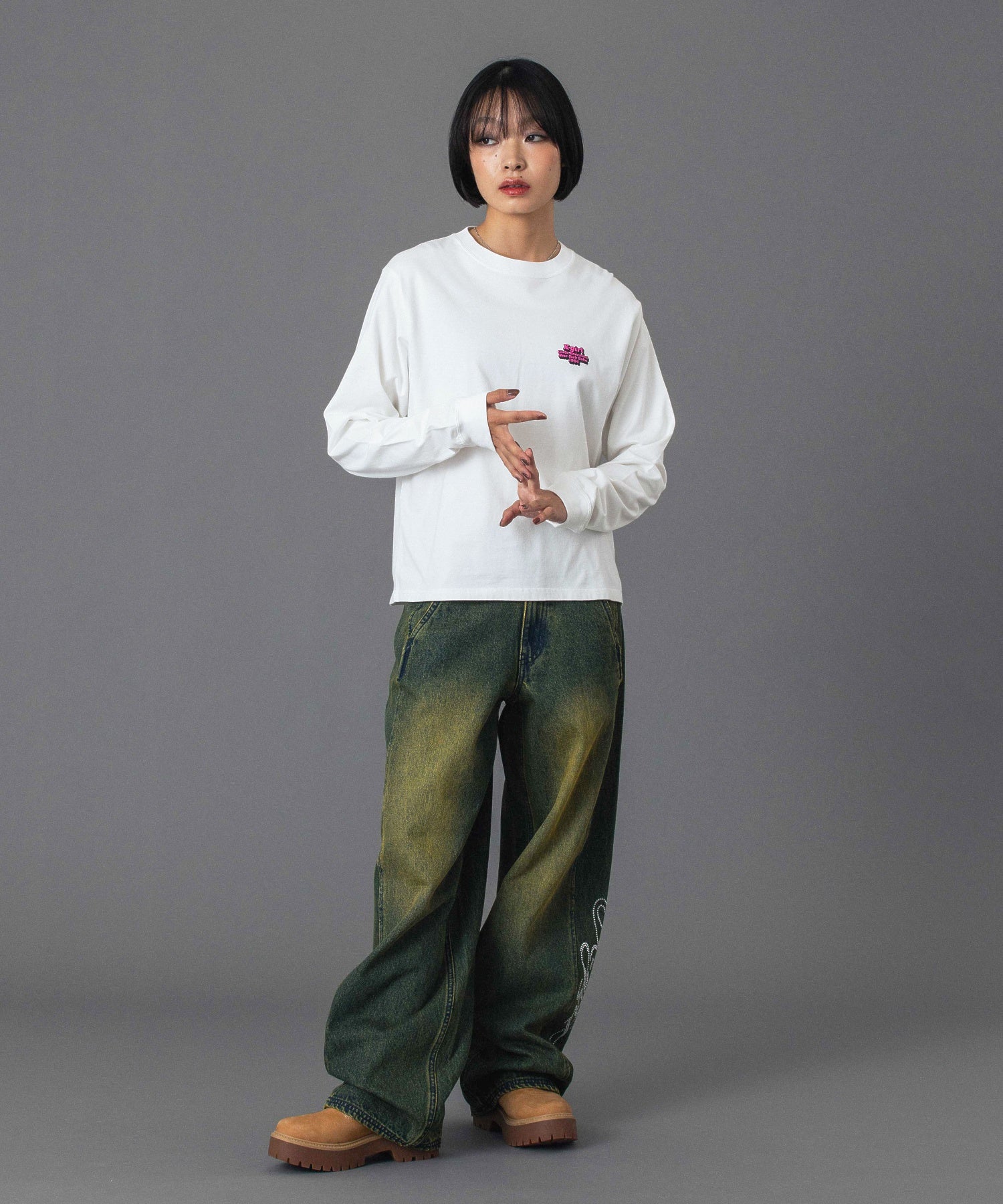 MESSAGE AND FACE CIRCLE LOGO L/S TEE
