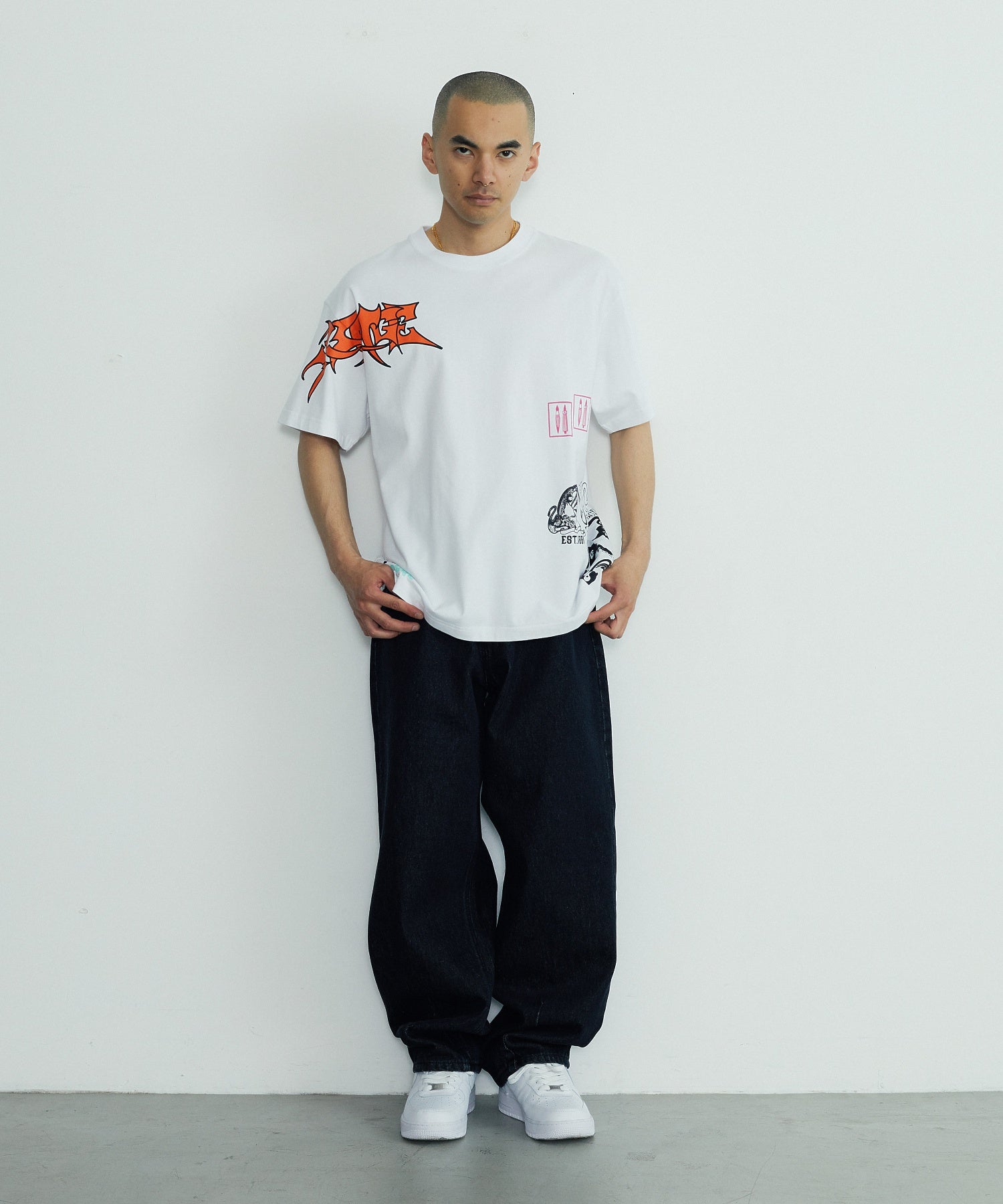 MODEL身長：172cm / 着用サイズ：Lサイズ
