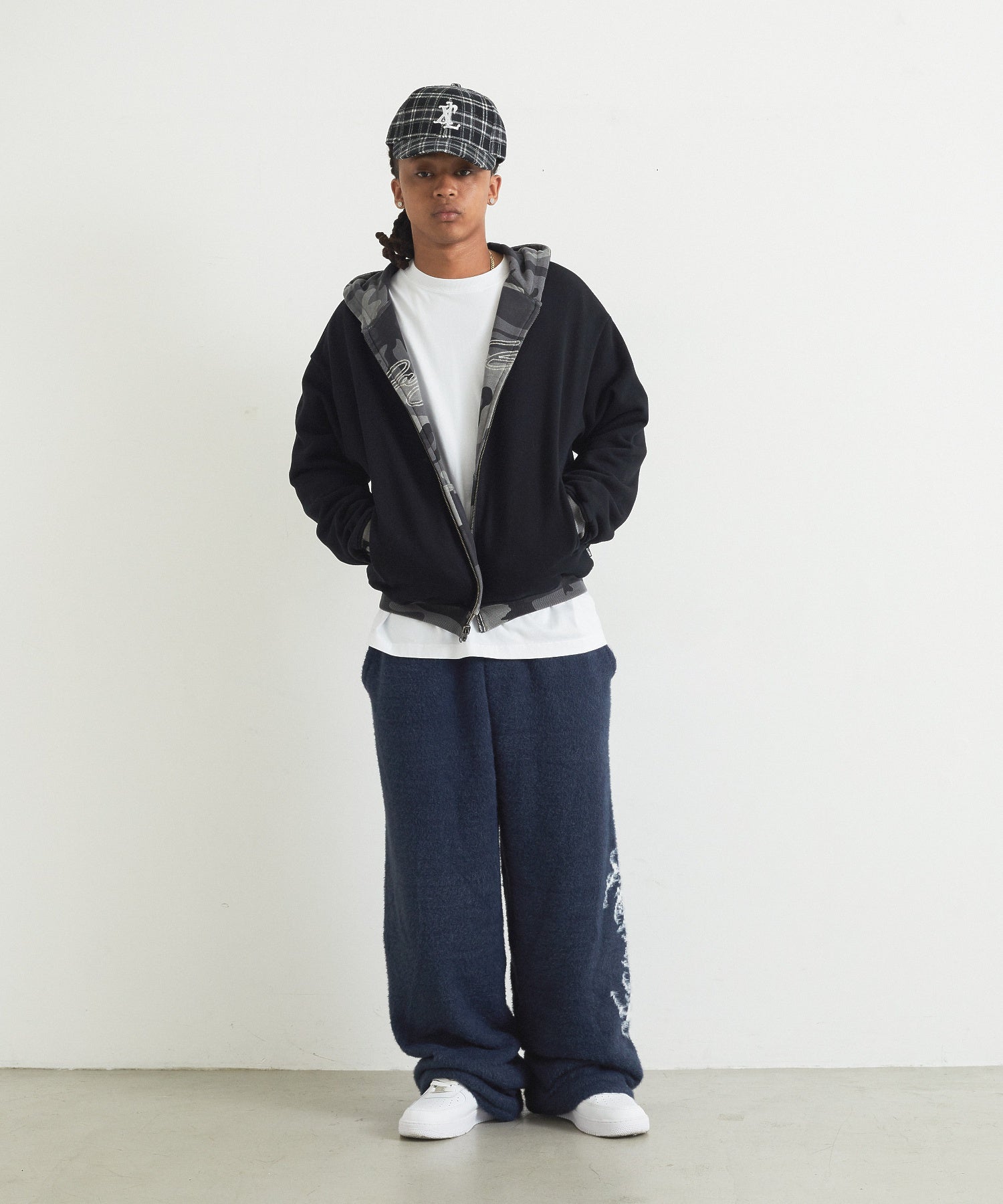JACQUARD KNIT PANTS