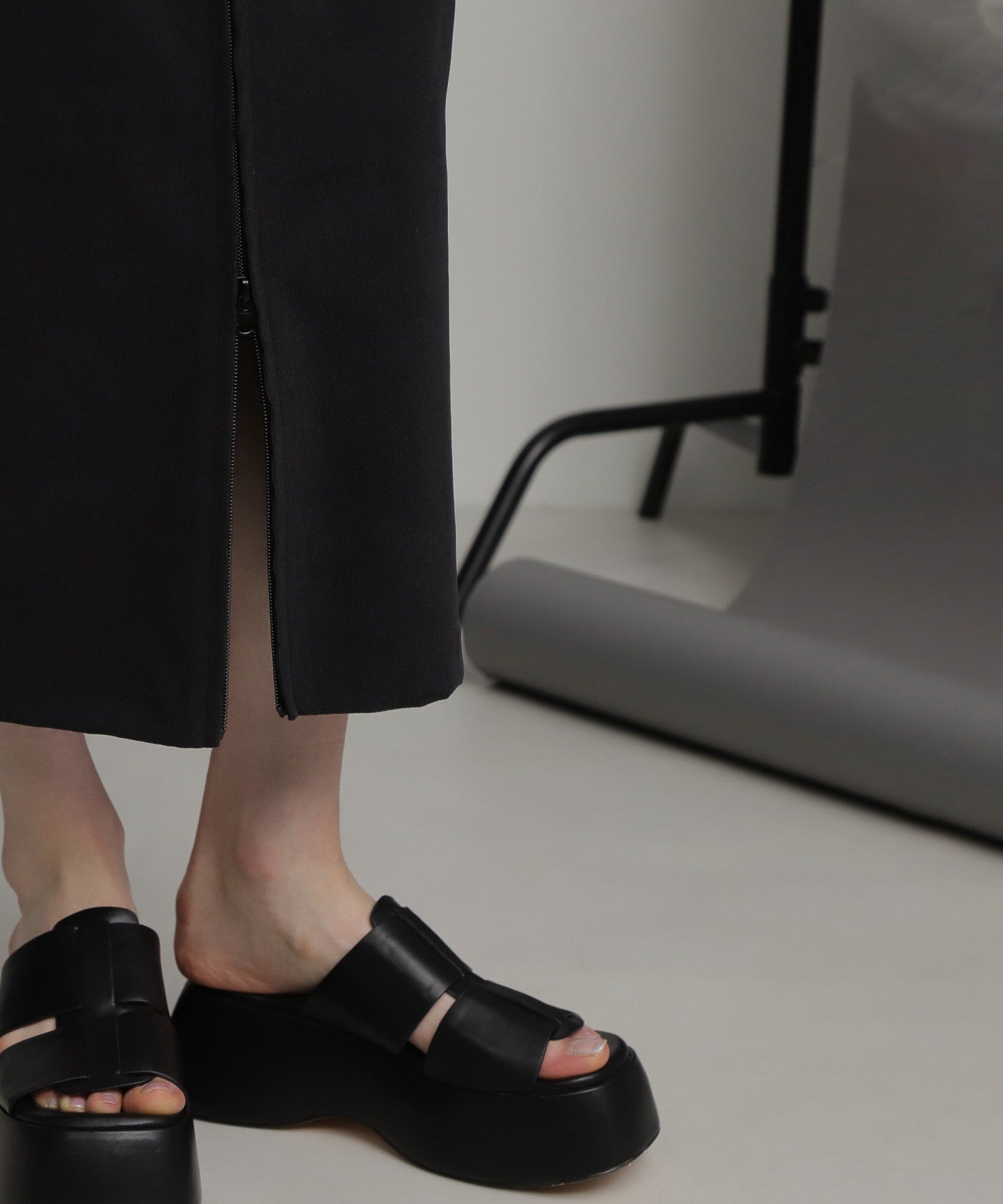 GENE HEAVENS×THOUSAND MILE<br><br>サウザンドマイル コラボレーション フロントジップ サロペット