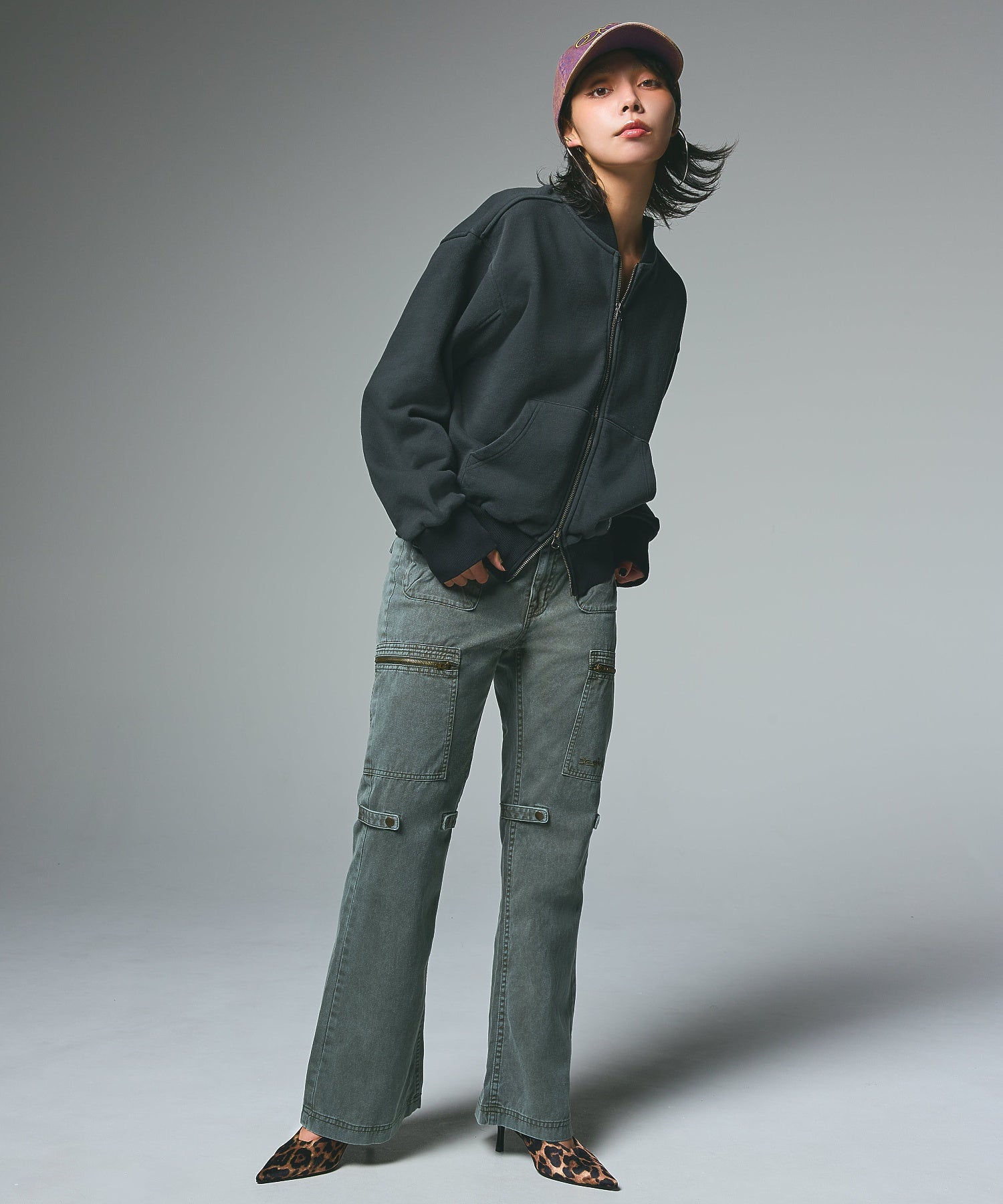 FADED MULTI POCKET FLARE PANTS