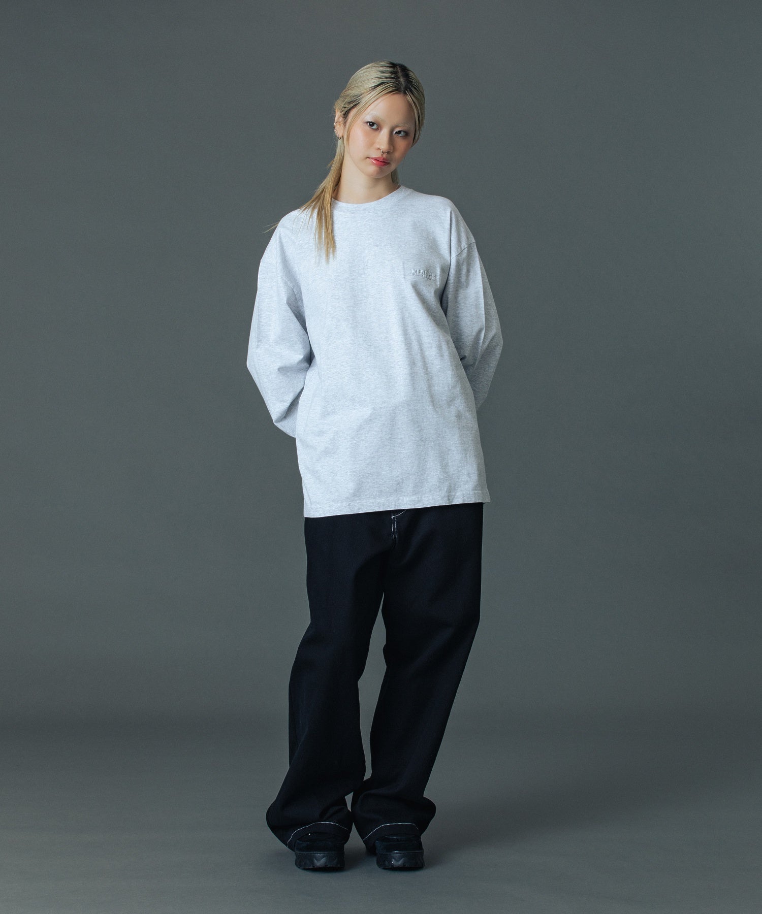 EMBOSSED SLANTED OG L/S TEE