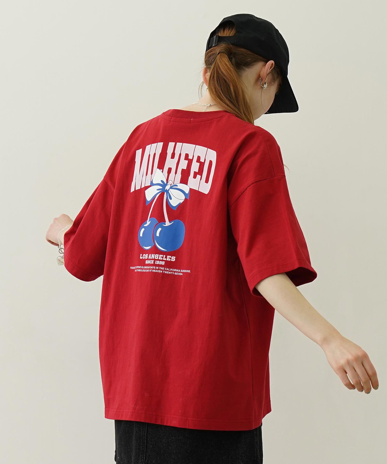 CHERRY AND RIBBON WIDE S/S TEE