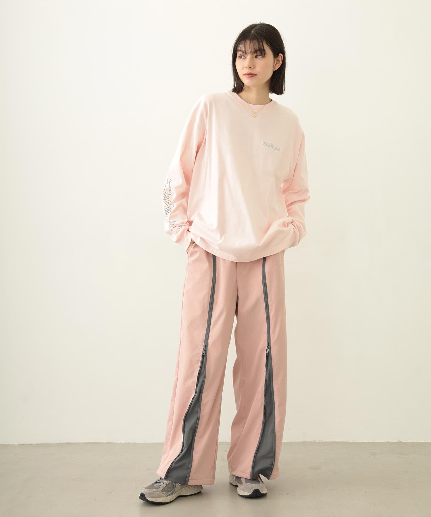 FRONT LINE ZIP UP PANTS