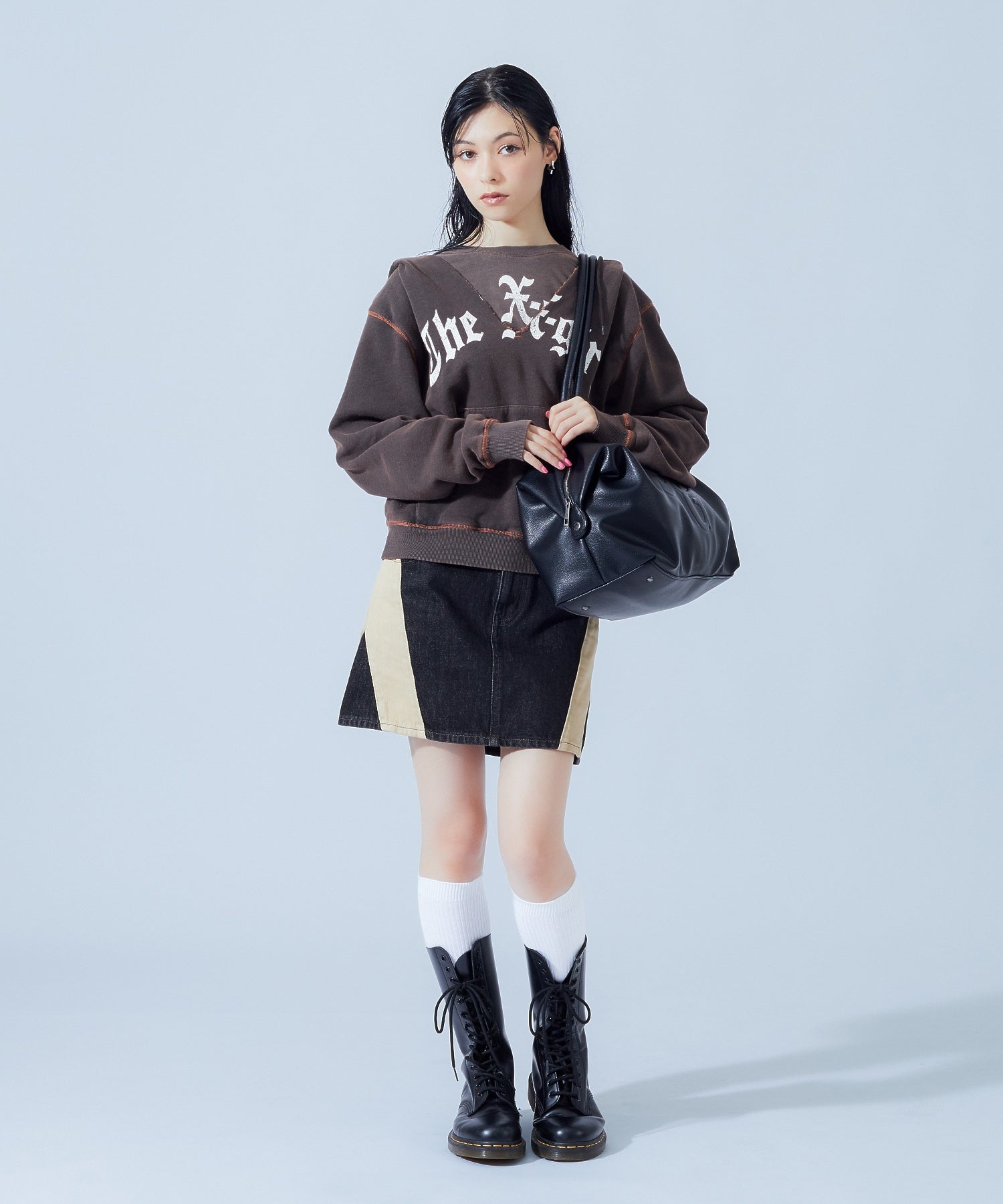EMBOSSED XG LOGO BOSTON BAG