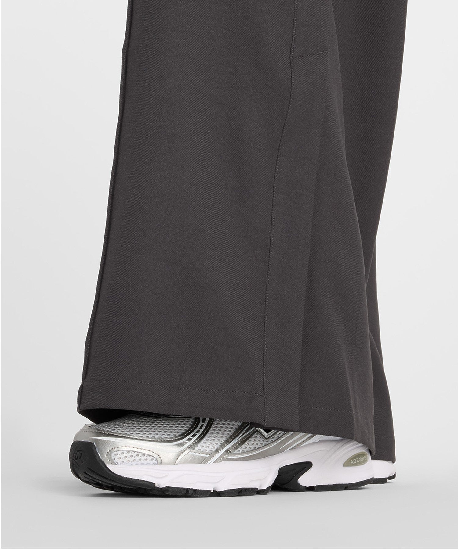 NEW BALANCE/ニューバランス/W NB Grey SIDE SNAP PANT WB61Y2ZJ