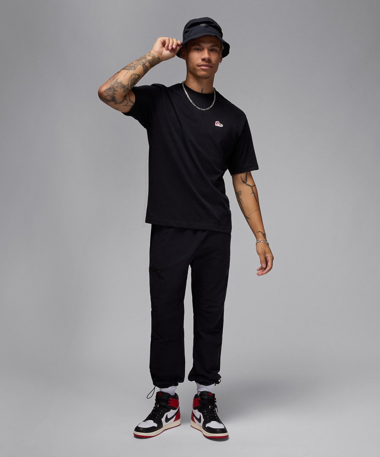 JORDAN BRAND/ジョーダンブランド/BR SNKR PCH CREW S/S TEE HJ2326-010