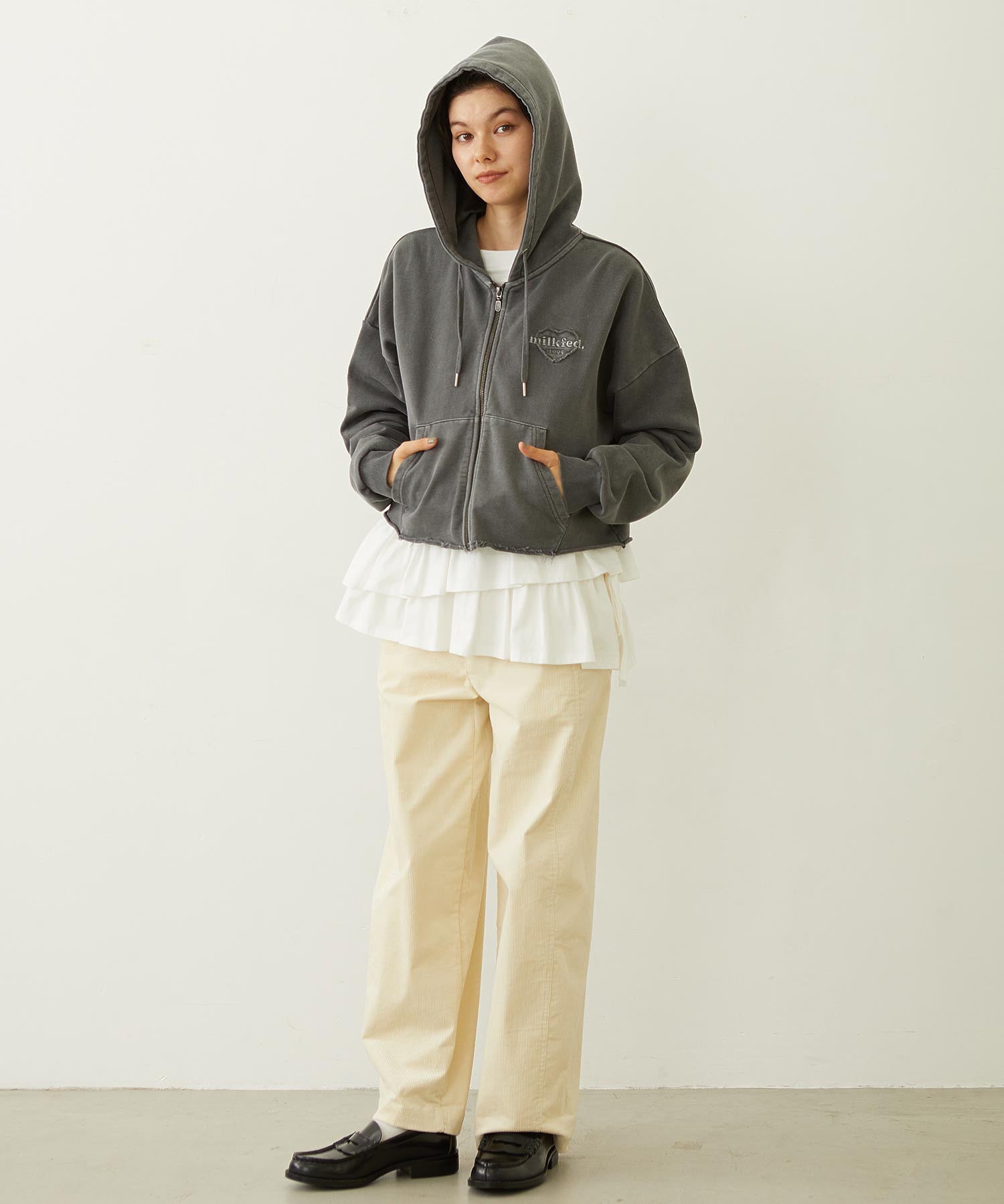 HEART MOTIF FADED CROPPED ZIP UP HOODIE