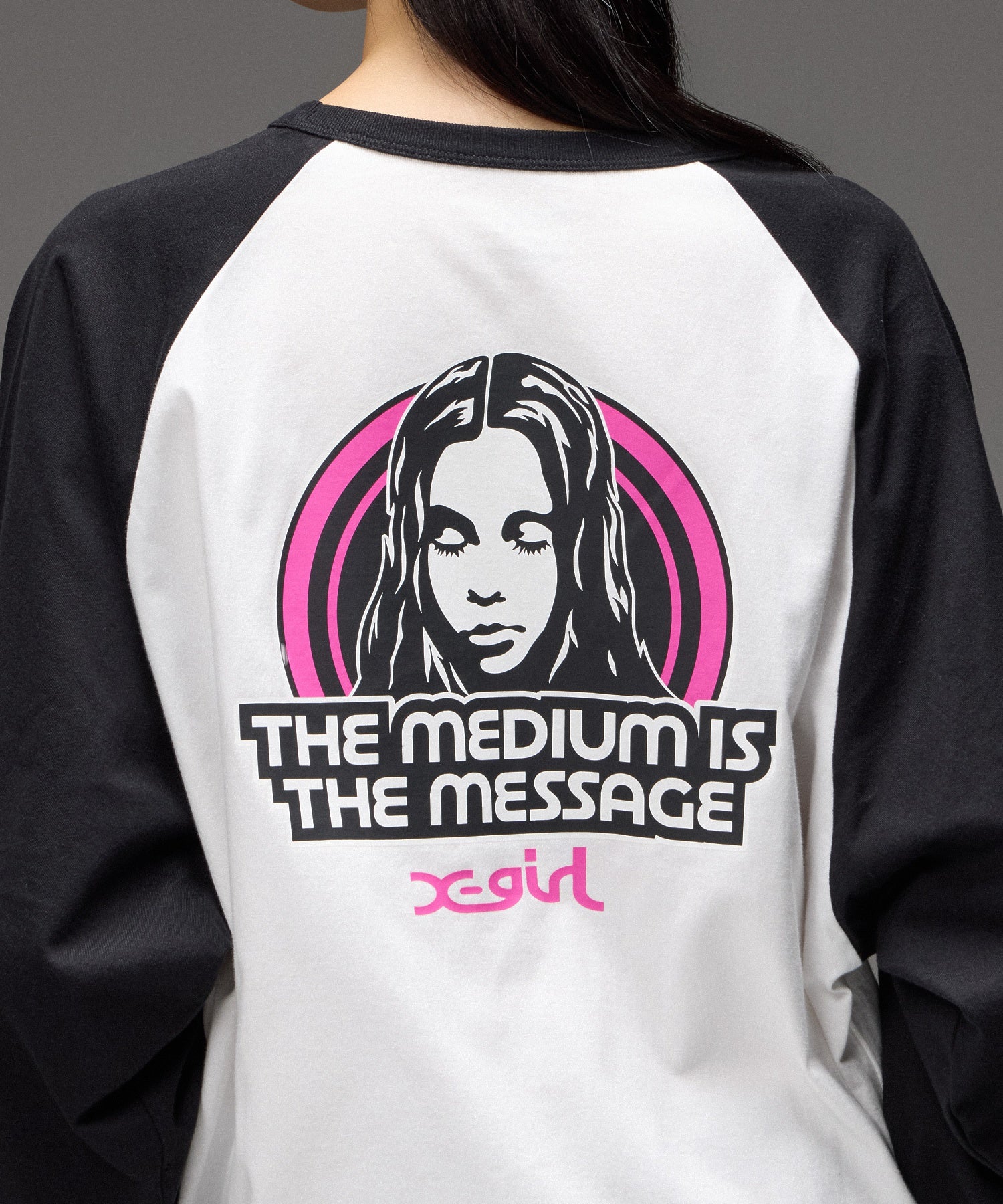 FACE AND CIRCLE LOGO RAGLAN L/S TEE