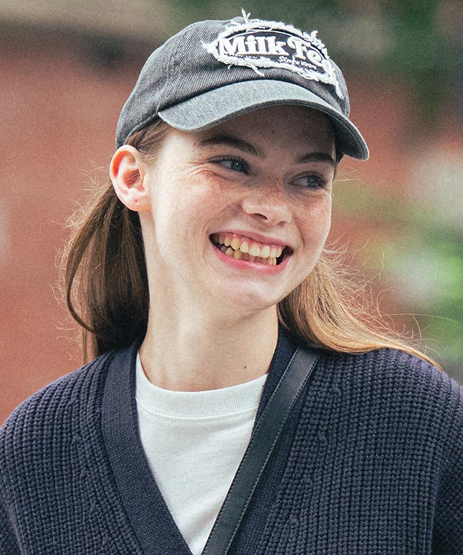 FRAYED LOGO PATCH CAP