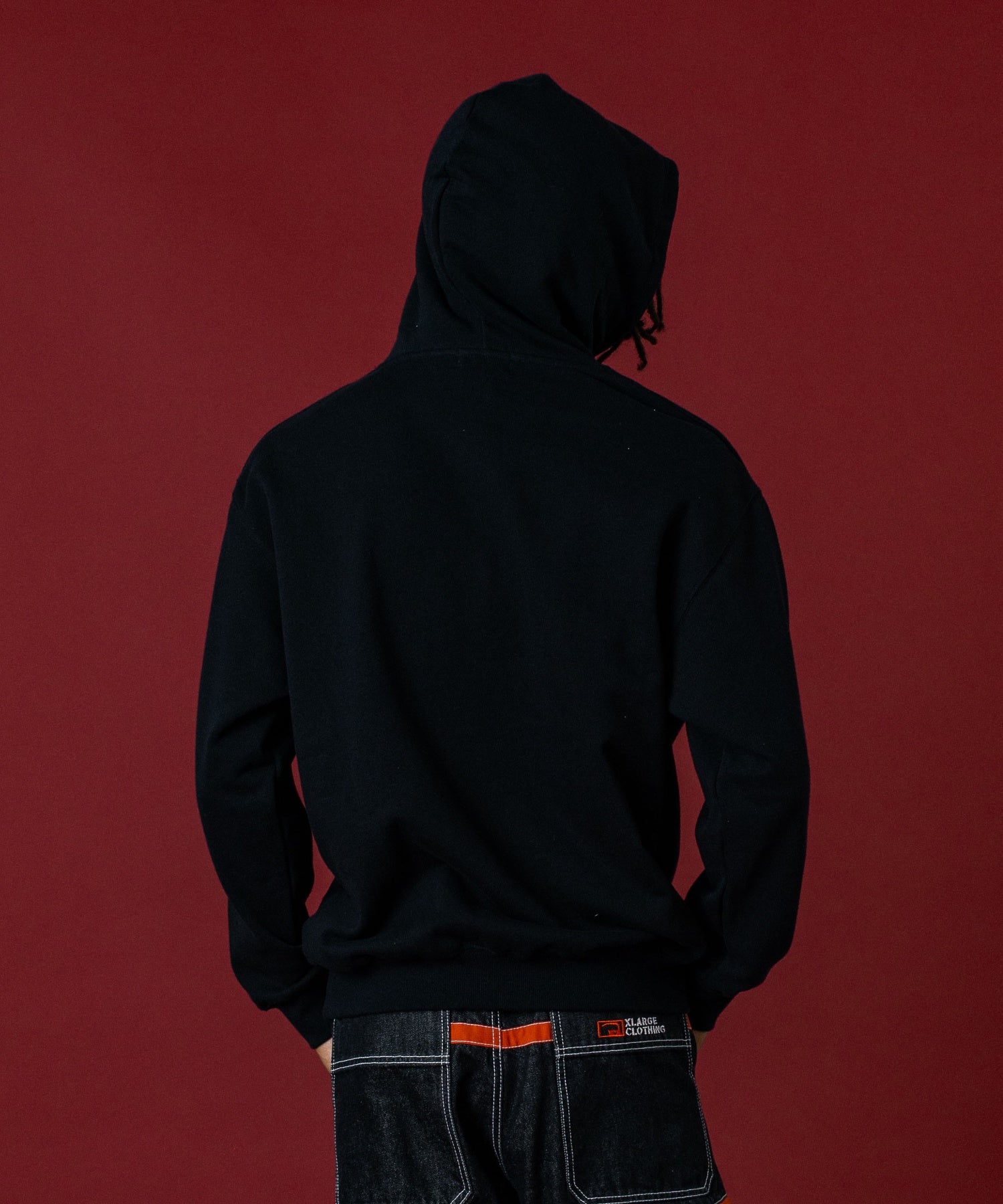 OLD ENGLISH PULLOVER HOODED SWEATSHIRT