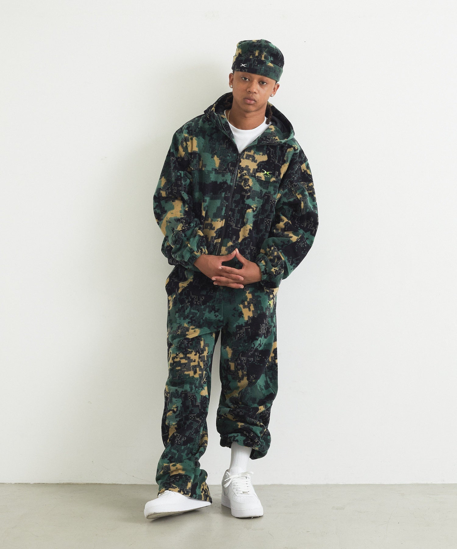 X TECH HOODED JACKET
