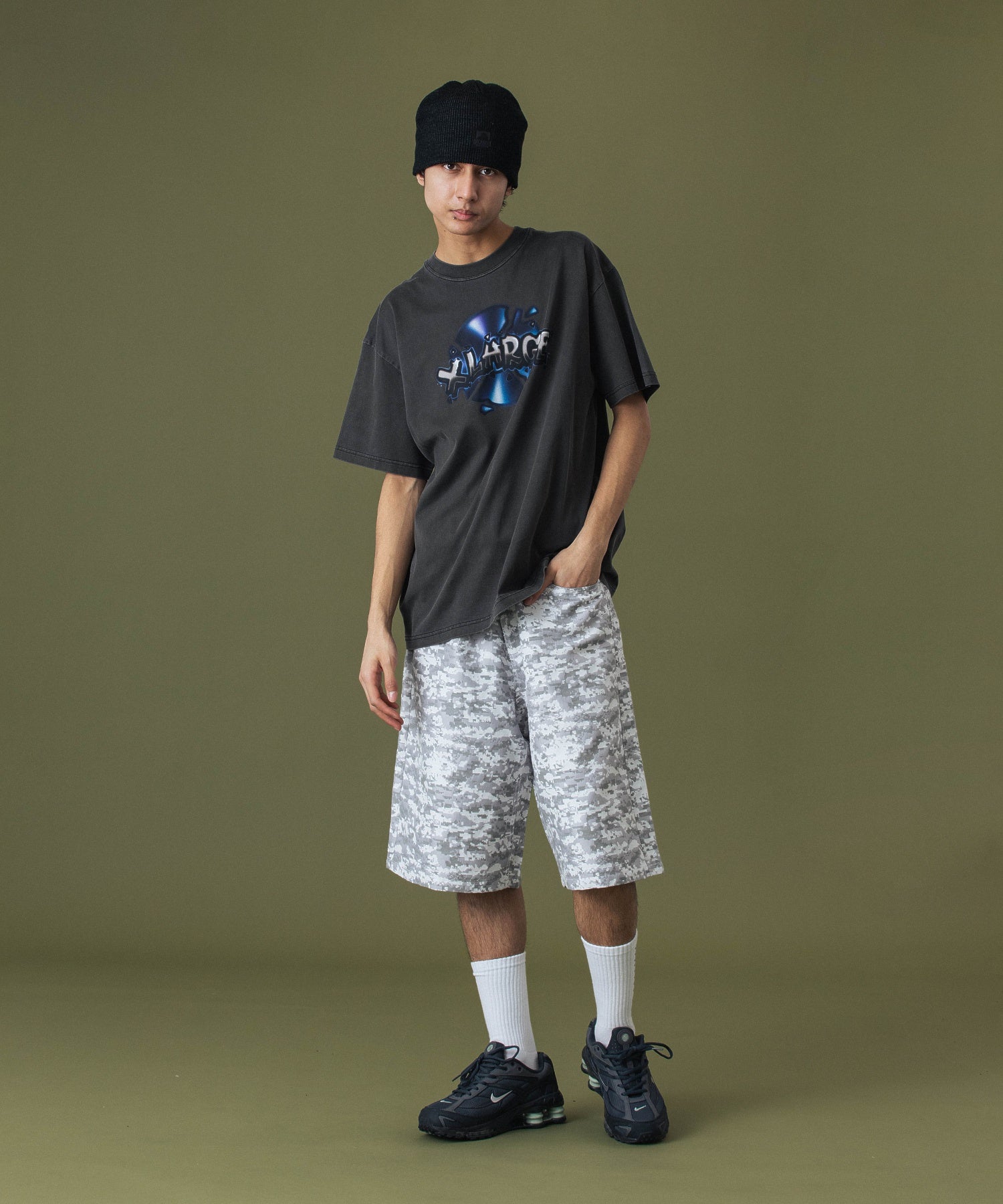 CONTRAST BEANIE